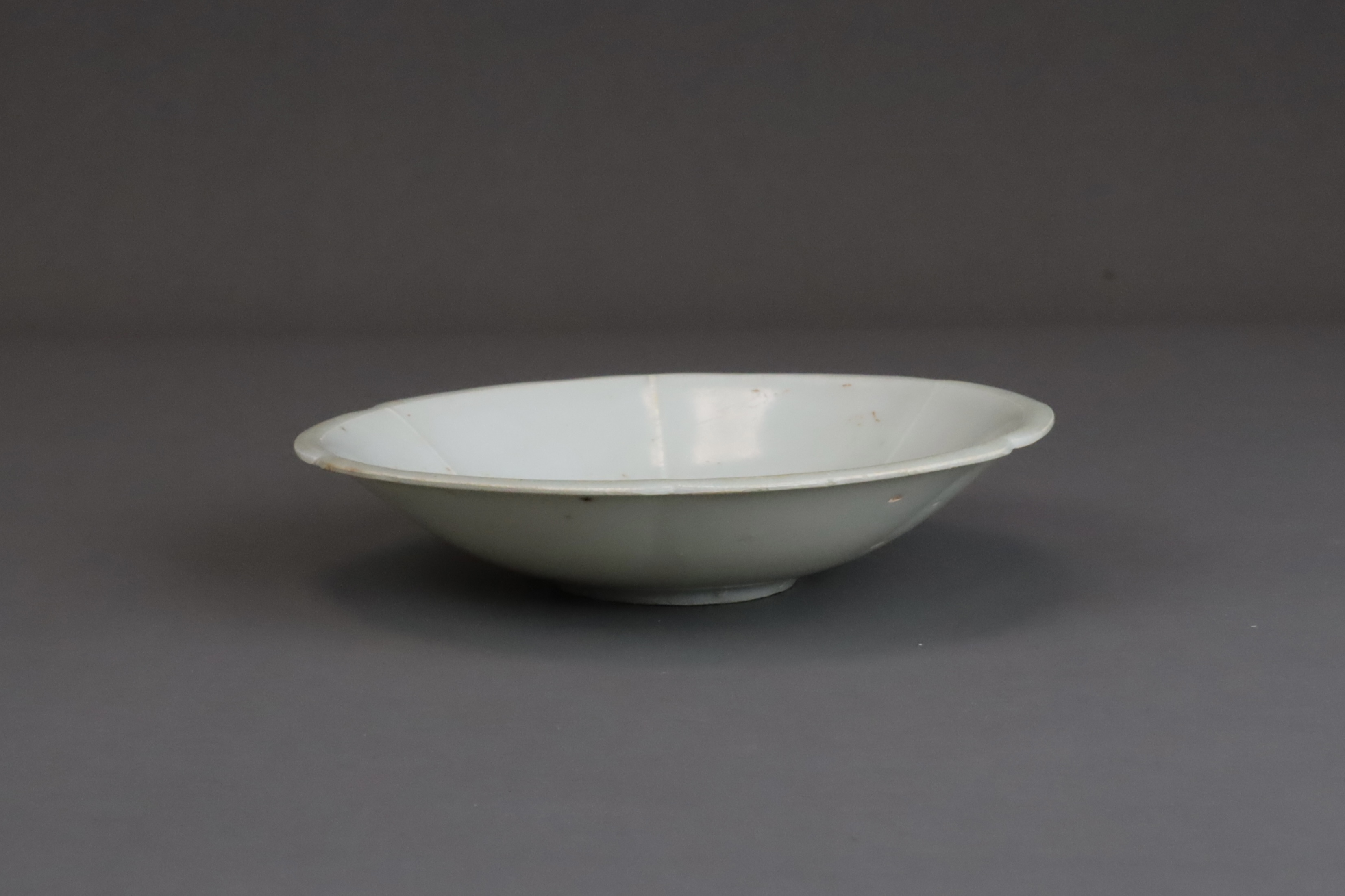 A Qingbai Lobed Dish, Song dynasty - Image 5 of 5