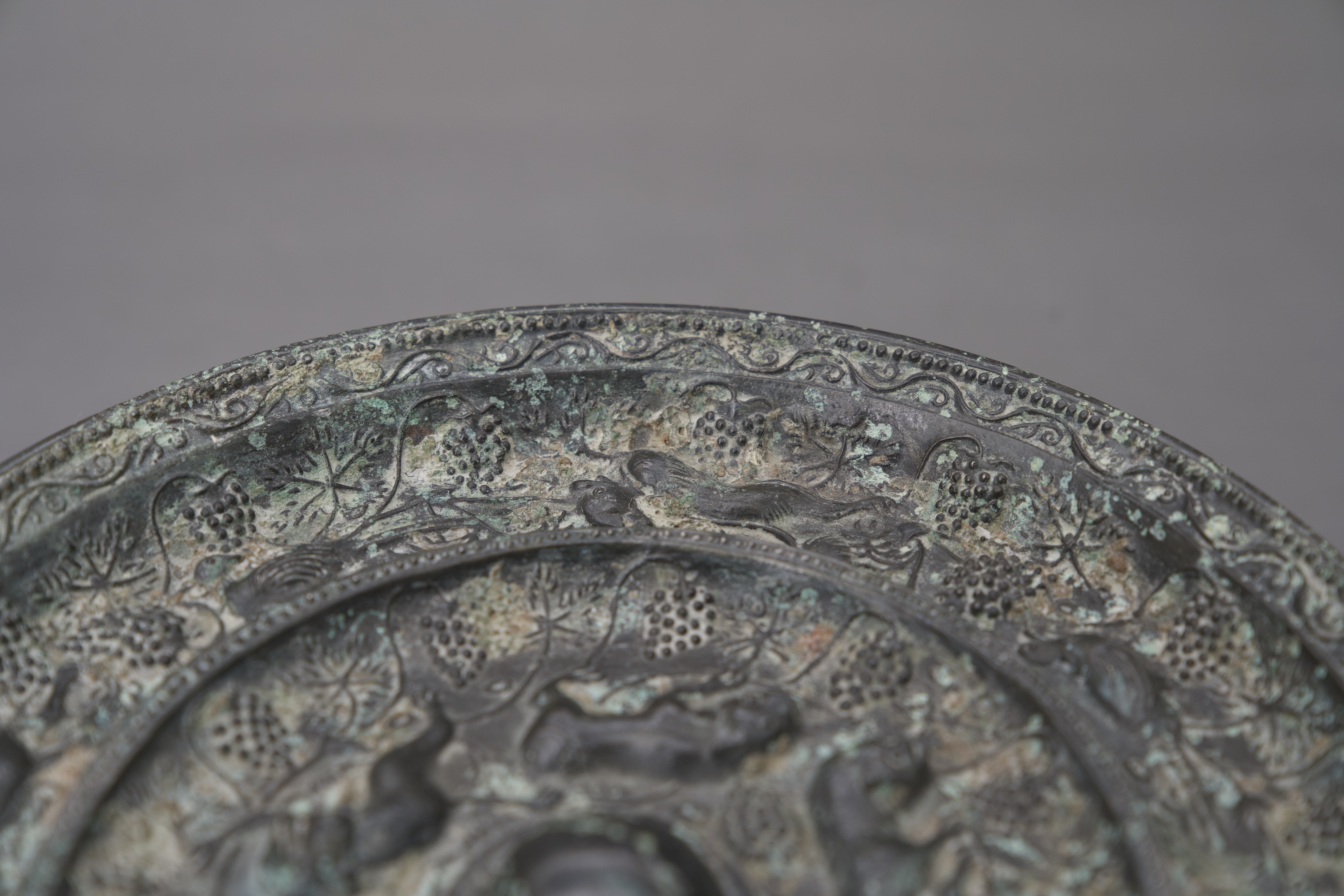 A Bronze 'lion and grapevine' Mirror,possibly Tang - Image 4 of 9