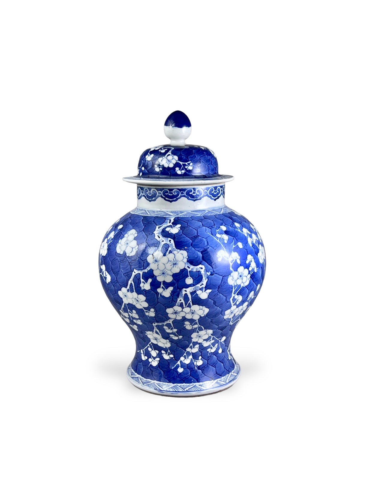 A blue and white 'prunus' Jar and Cover, Guangxu