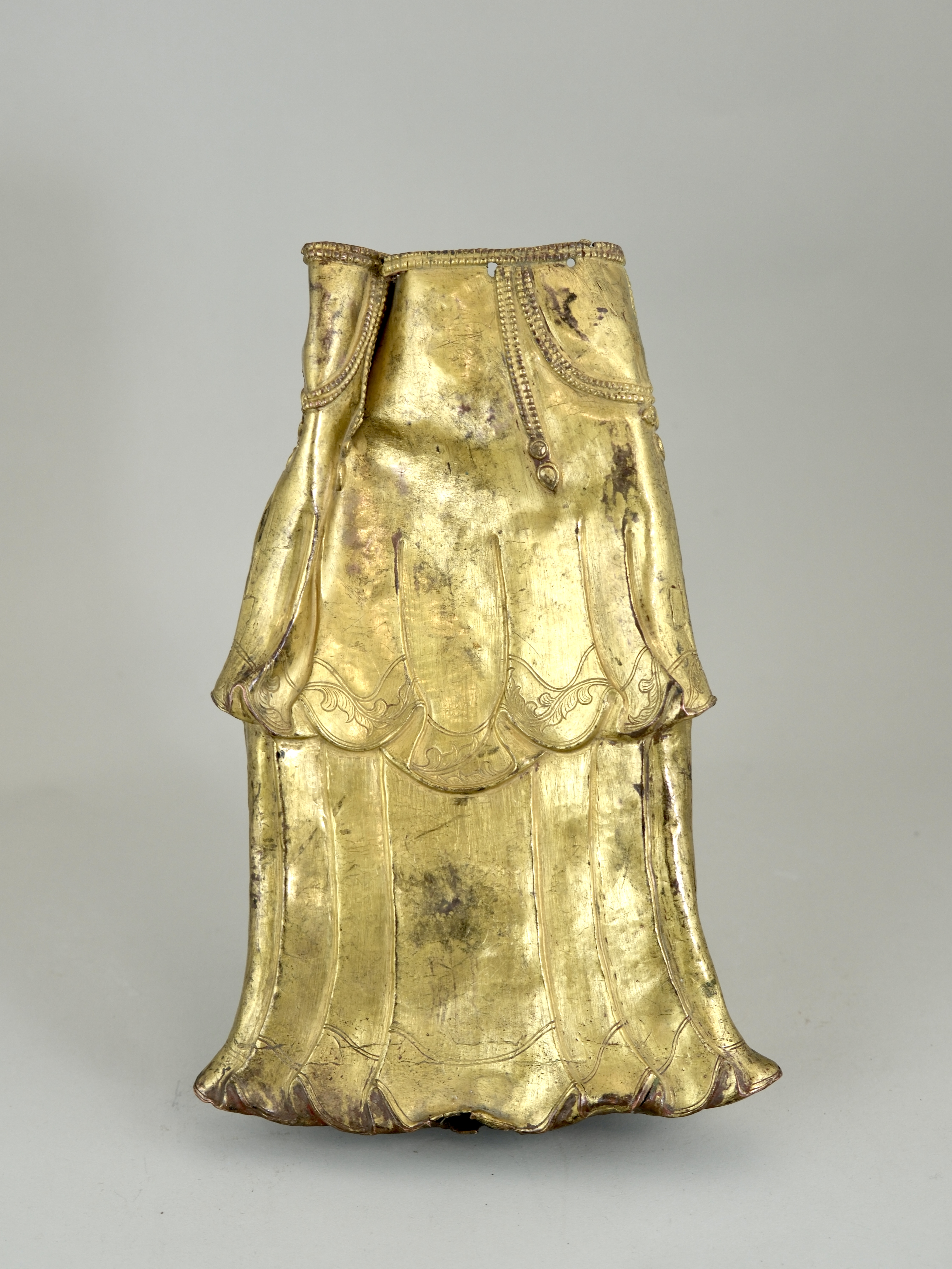 A Repousse Gilt Copper Bodhisattva Lower Robe, Qing dynasty, - Image 3 of 8