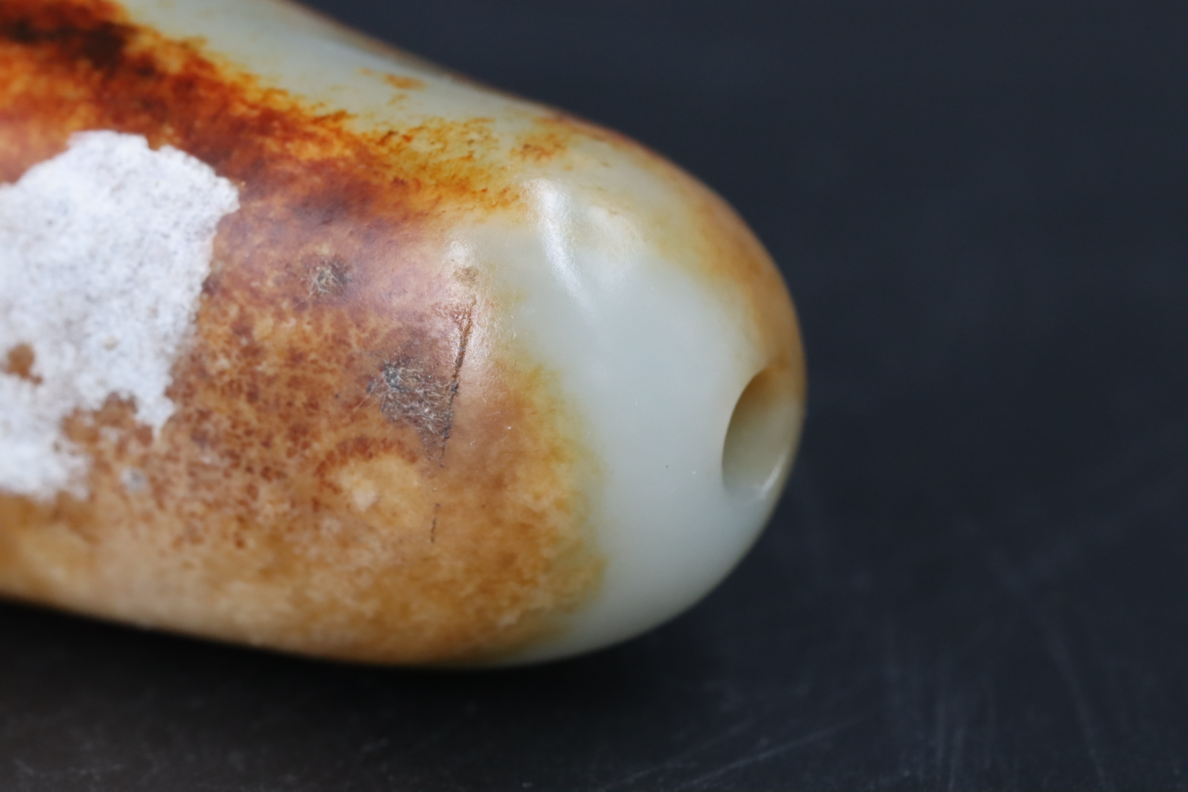 A Jade Pebble Snuff Bottle, 18th/19th century - Bild 8 aus 9