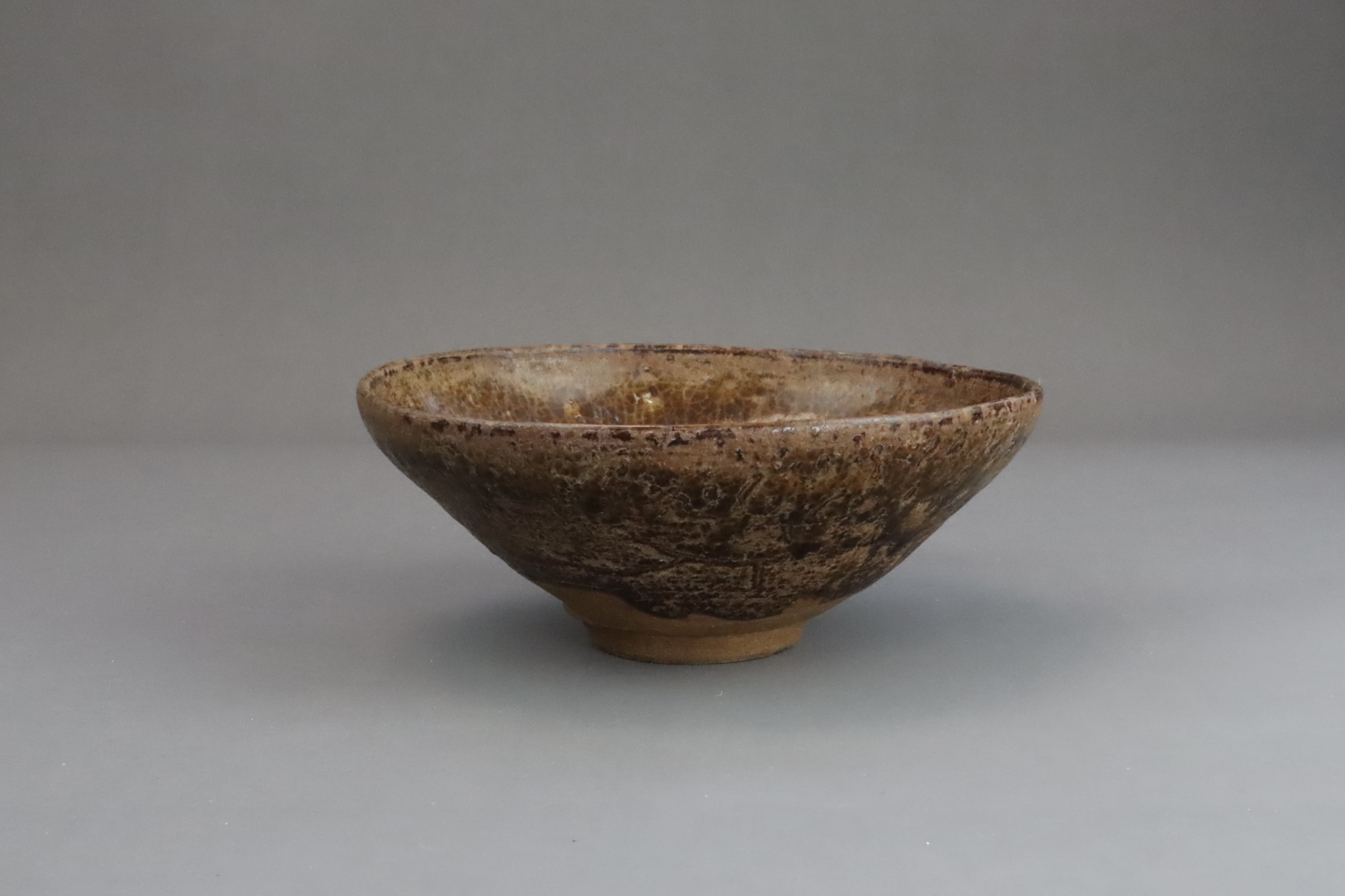 A Jizhou Phosphatic-glazed Bowl, Song dynasty - Bild 3 aus 6