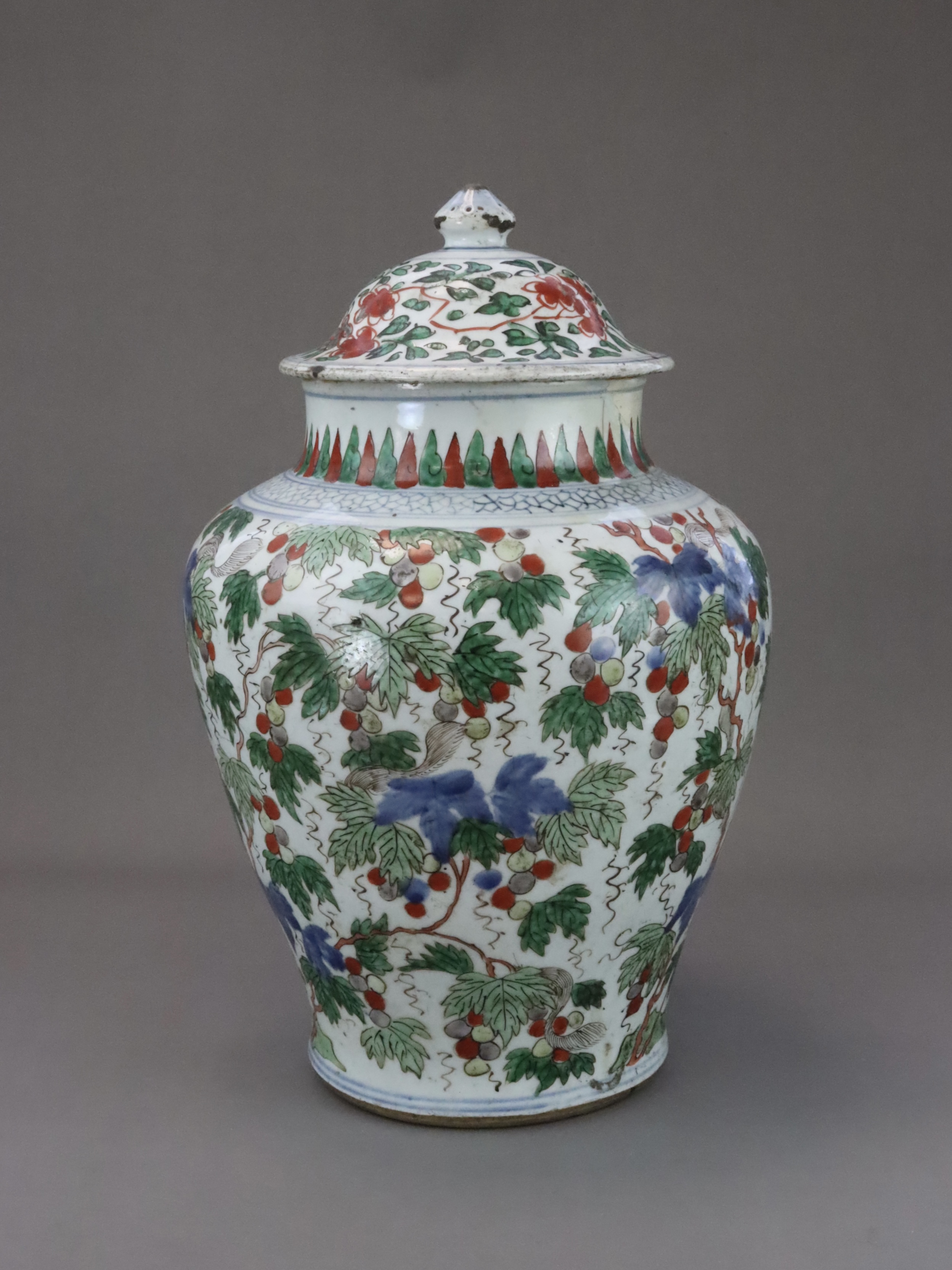 A 'famille verte' Squirrel and Grapevine Jar, and a cover, early Kangxi - Image 3 of 10