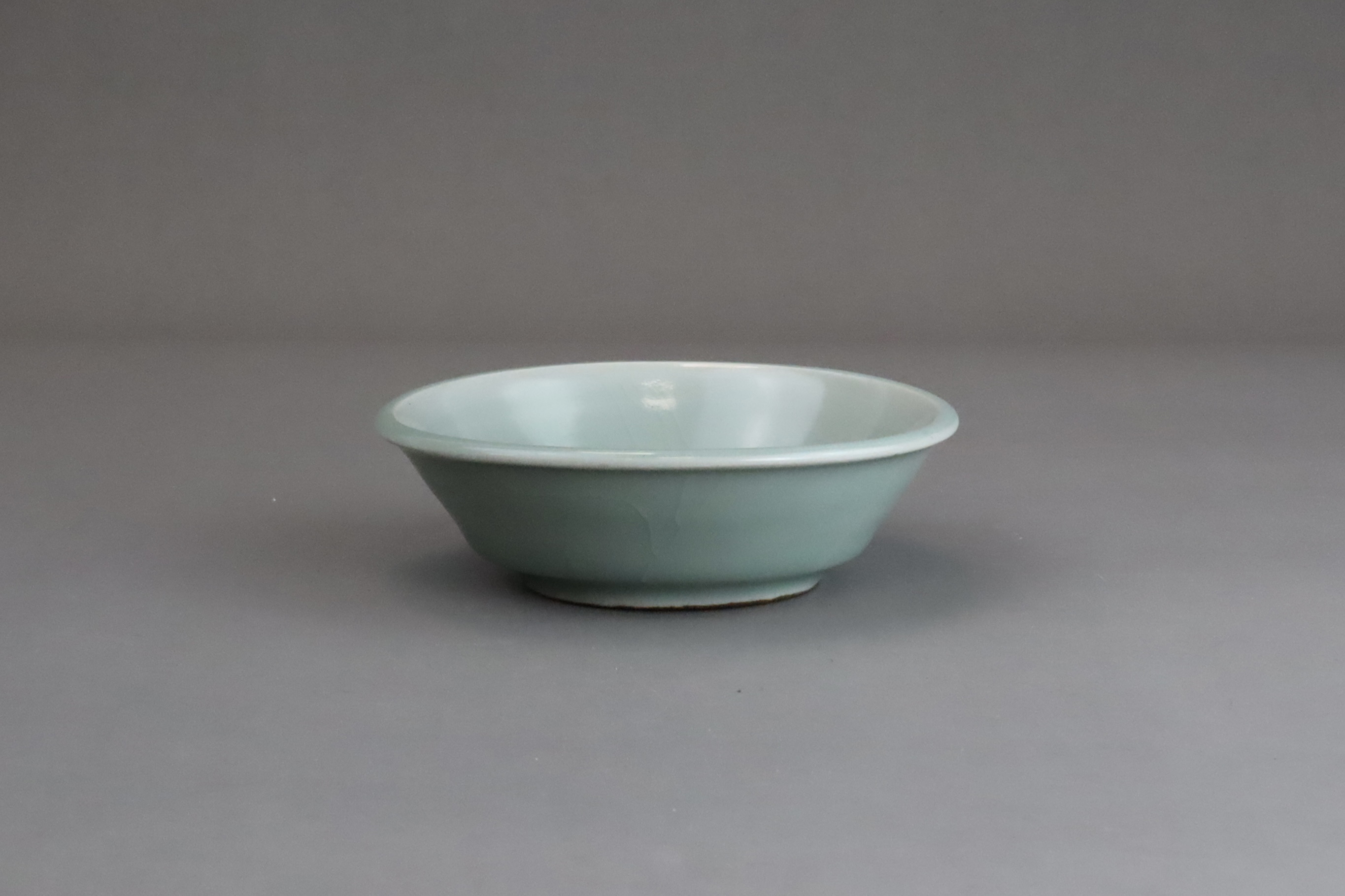 A Longquan Celadon Brushwasher, Song dynasty - Image 2 of 8