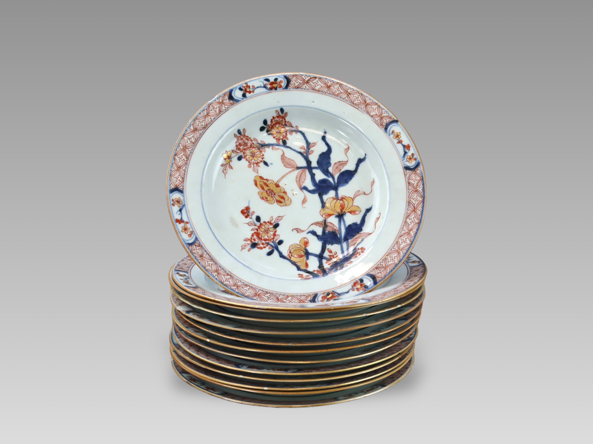 A Set of Thirteen Chinese Imari  Plates, Kangxi