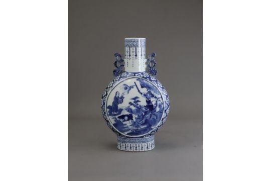 A Blue and White Moonflask with a Mythical Scene, Guangxu, - Image 6 of 8