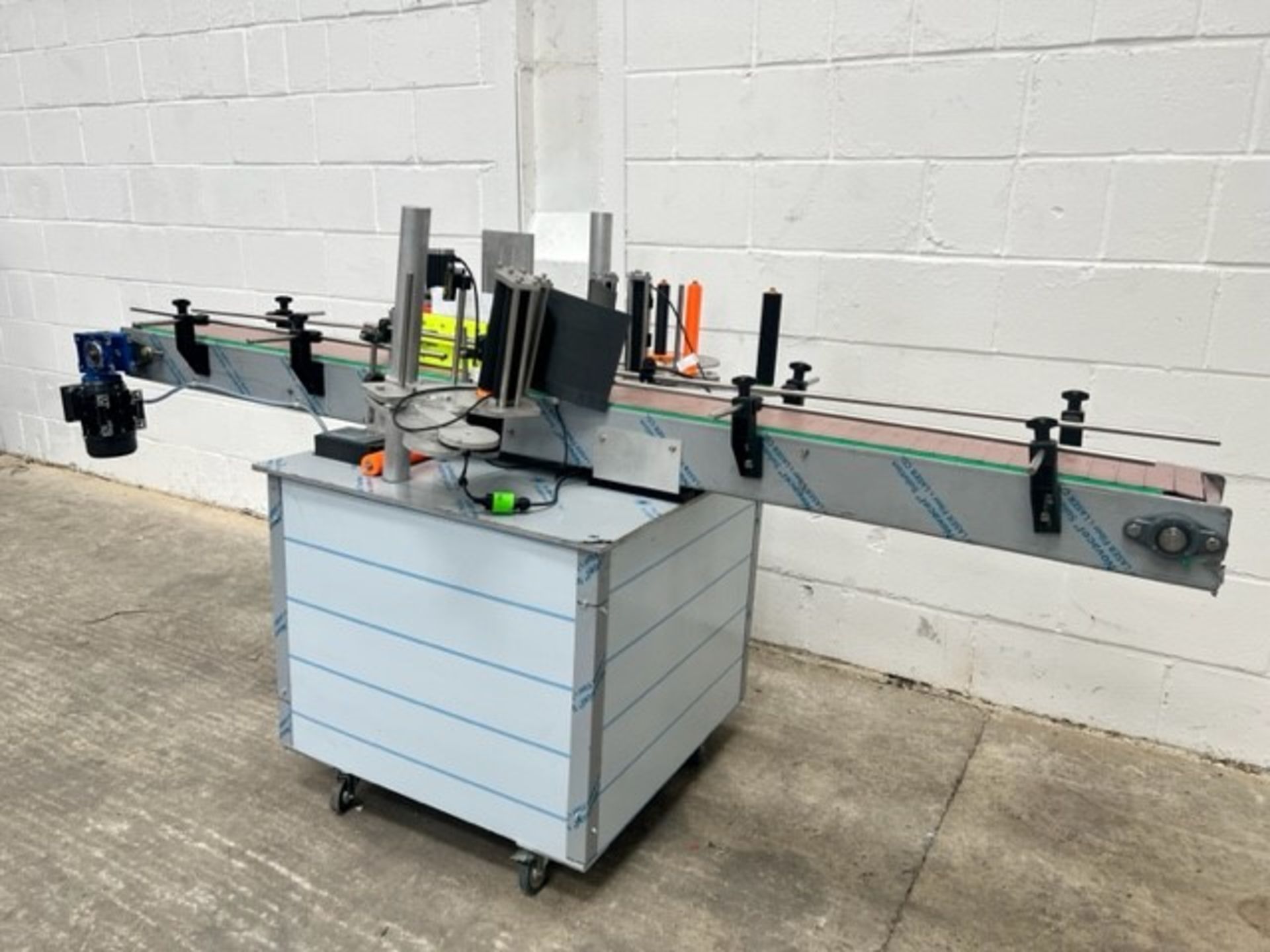 Bespoke Construction Automatic Front & Back Labeller - Image 3 of 10