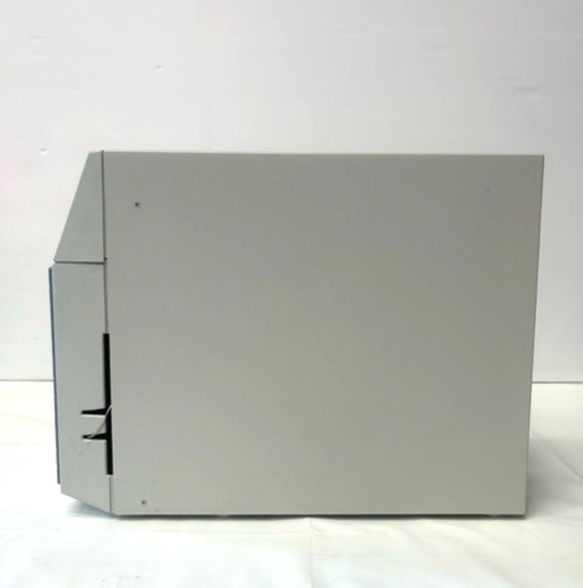 Single Wavelength UV VIS Programmable Detector UV1000 - Image 3 of 6