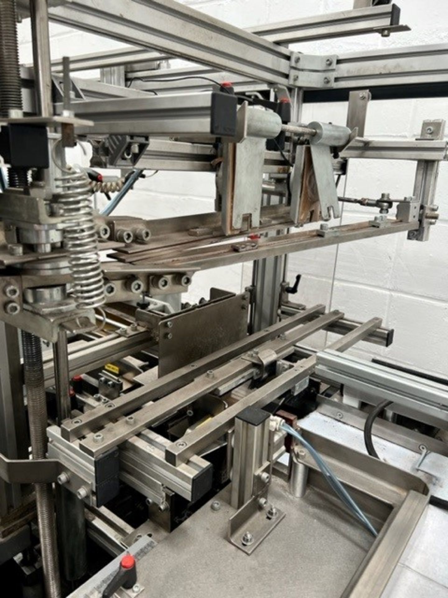 Solas Automatic Box Collating and Shrink Wrapping Machine - Image 6 of 10