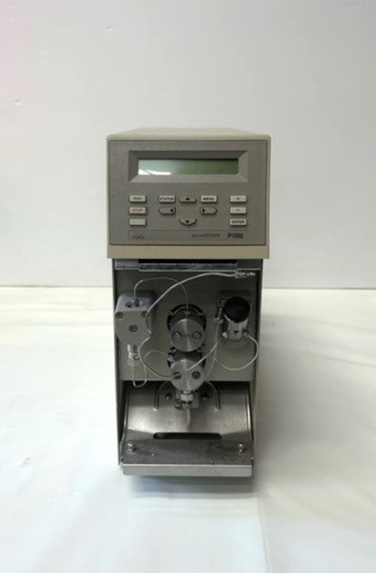 Thermo Binary Isocratic Pump P1500