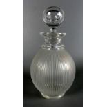 LALIQUE FRANCE, Karaffe, um 1925, Glas, partiell mattiert,