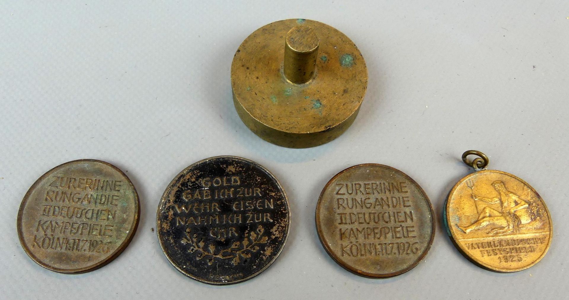 Konvolut von 4 Münzen, Köln, u.a. von den Kampfspielen 1926, - Image 2 of 2