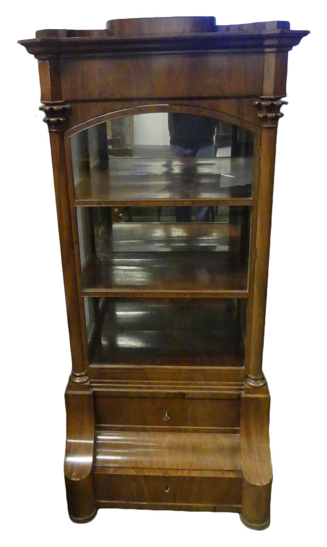 Vitrine, Mahagoni, Berlin, Sprossentüre (ohne Schloss), 2 Schubladen,