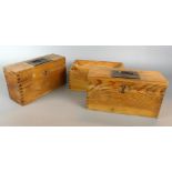 3 Holzkästen, "Kleiner Tablettenkasten", mit Griff, H.ca. 12, B. 22, T. 8 cm
