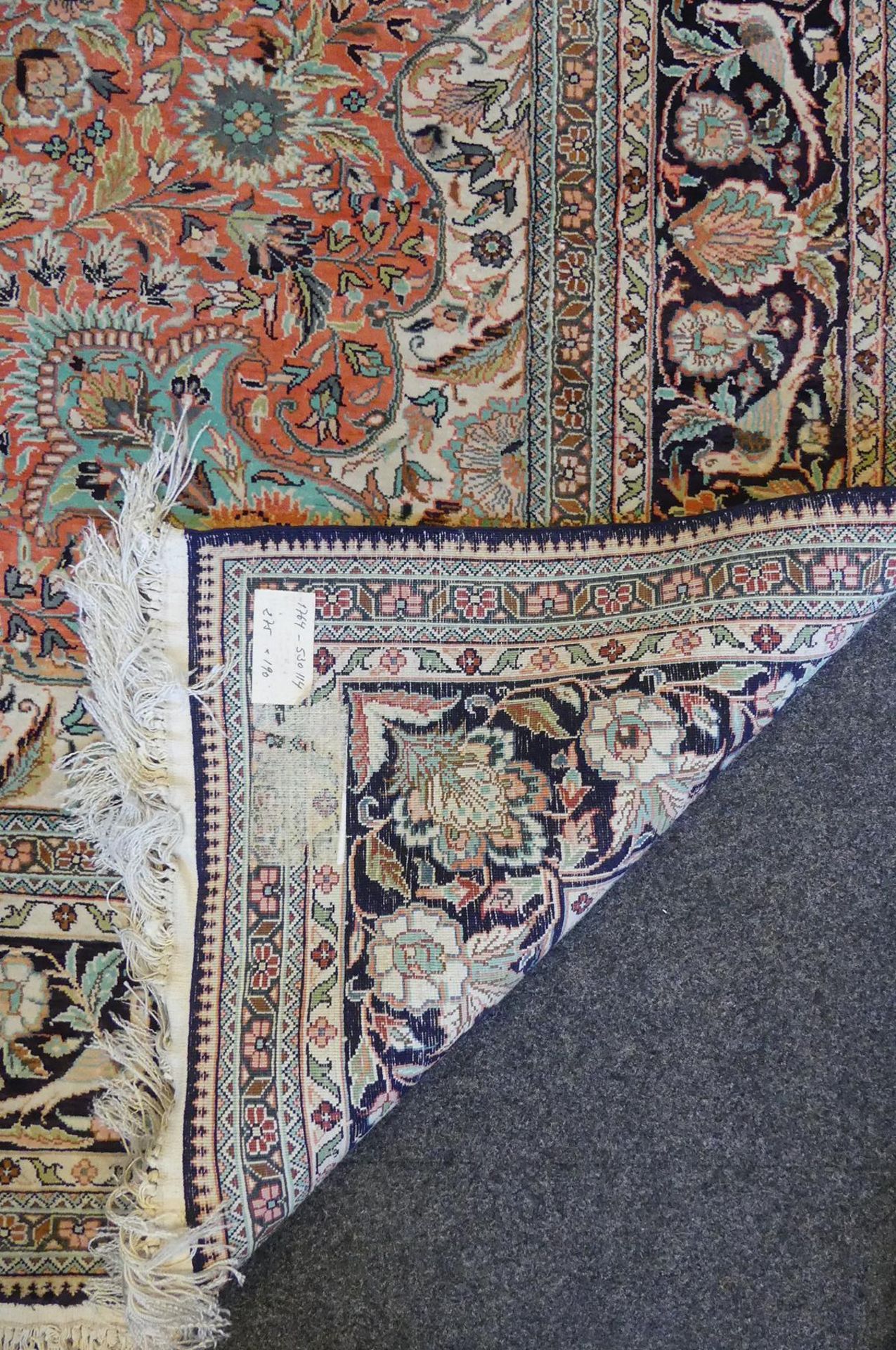 Teppich, Seide, Mittelmedaillon, ca. 280 x 187 cm - Image 5 of 5