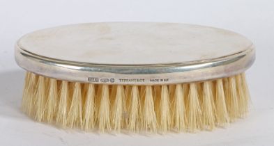 TIFFANY SILVER HAND CLOTHES BRUSH, 20TH CENTURY, STAMPED, 12.5CM LONG.
