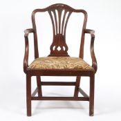 A GEORGE III MAHOGANY CARVER CHAIR.