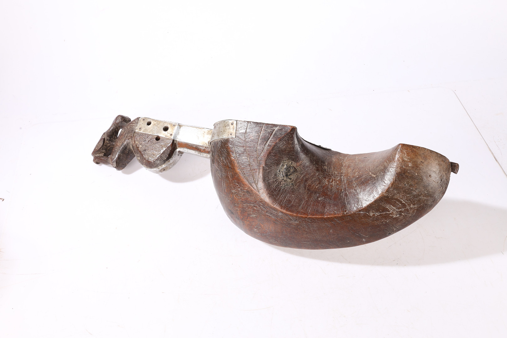 A SARINDA OR BOWED LUTE. - Image 2 of 9