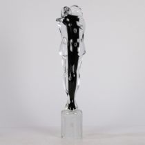 FERRO & LAZZARINI FOR MURANO, A CLEAR AND BLACK GLASS 'LOVERS' SCULPTURE.