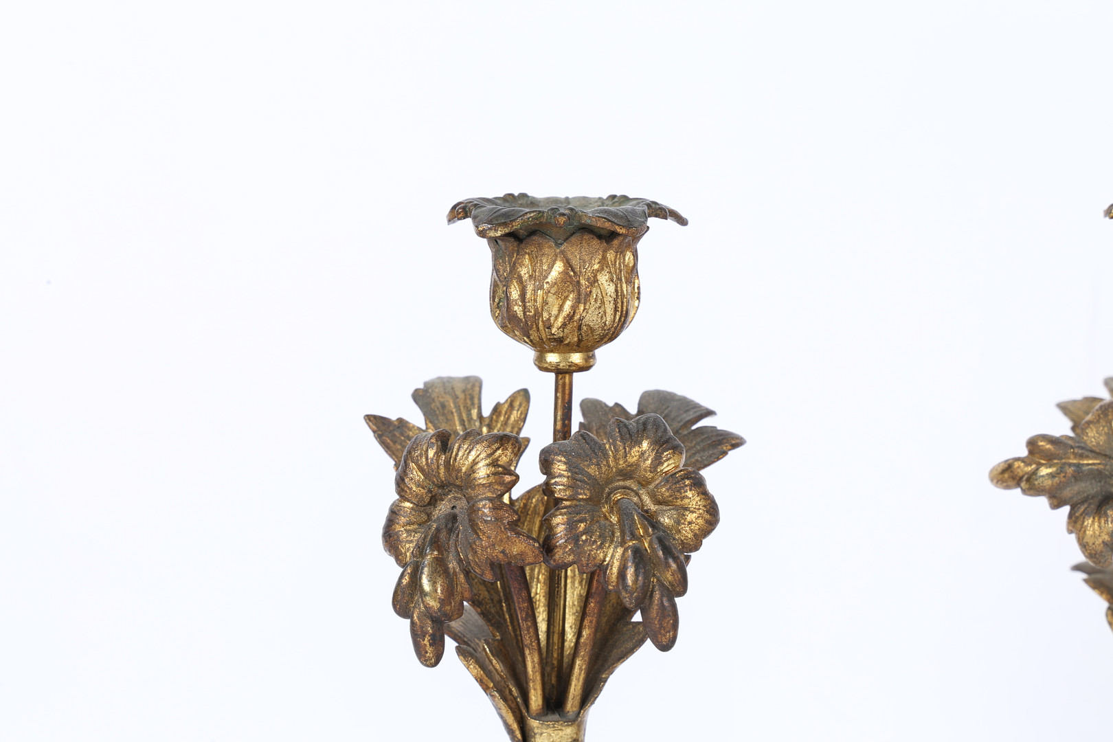A PAIR OF 19TH CENTURY FRENCH 'SEVRES' STYLE PORCELAIN GILT CANDLESTICKS. - Image 2 of 4