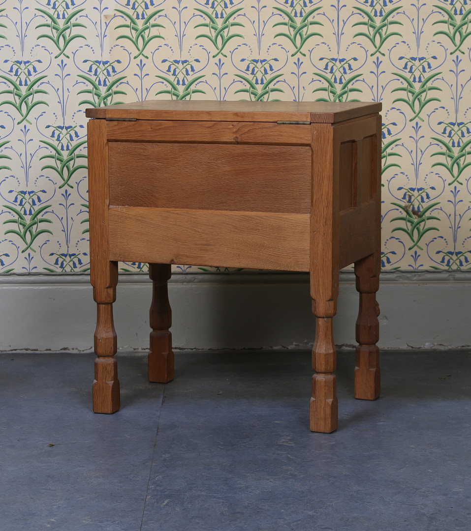 A ROBERT "MOUSEMAN" THOMPSON SEWING TABLE. - Image 4 of 6