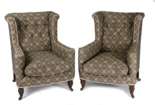 A PAIR OF VICTORIAN ARMCHAIRS.