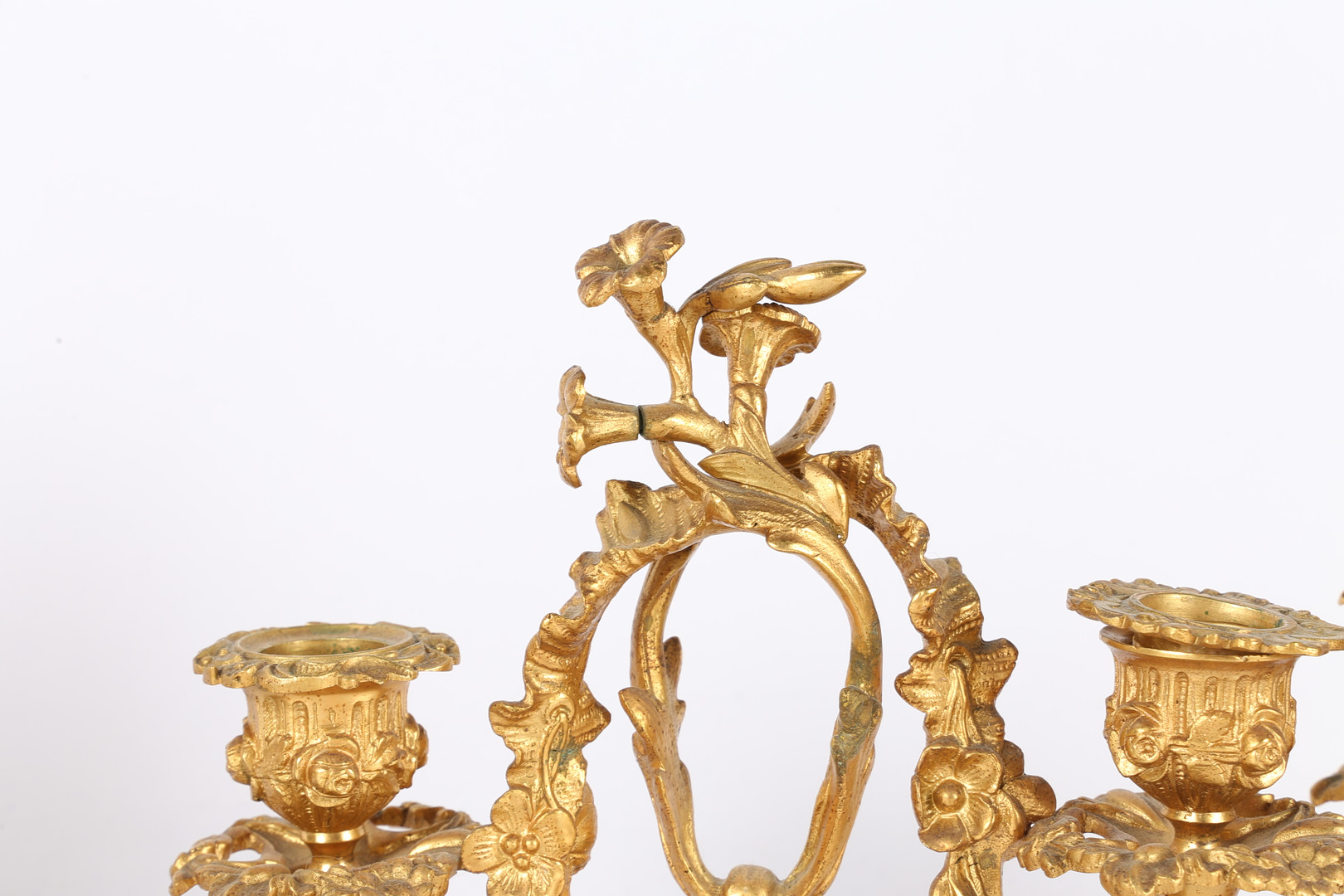 A PAIR OF LATE 19TH CENTURY FRENCH ORMOLU CANDLESTICKS. - Image 2 of 4