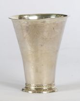 A LATE 18TH CENTURY FLARED SILVER TOT BEAKER WITH PERIOD PRICK ENGRAVED DECORATION TO BODY.