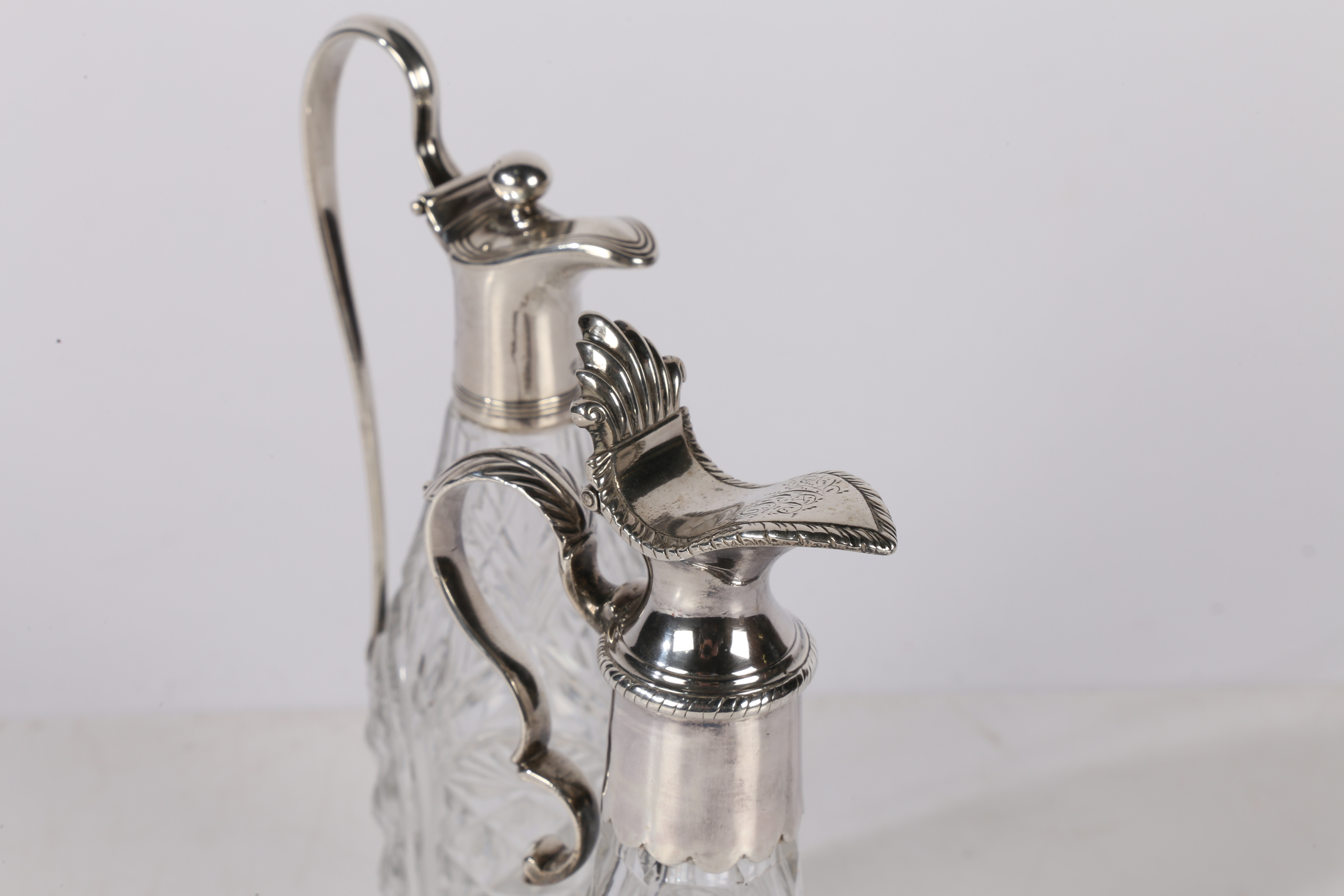 TWO EARLY 19TH CENTURY SILVER MOUNTED CRUET BOTTLES. - Image 6 of 8