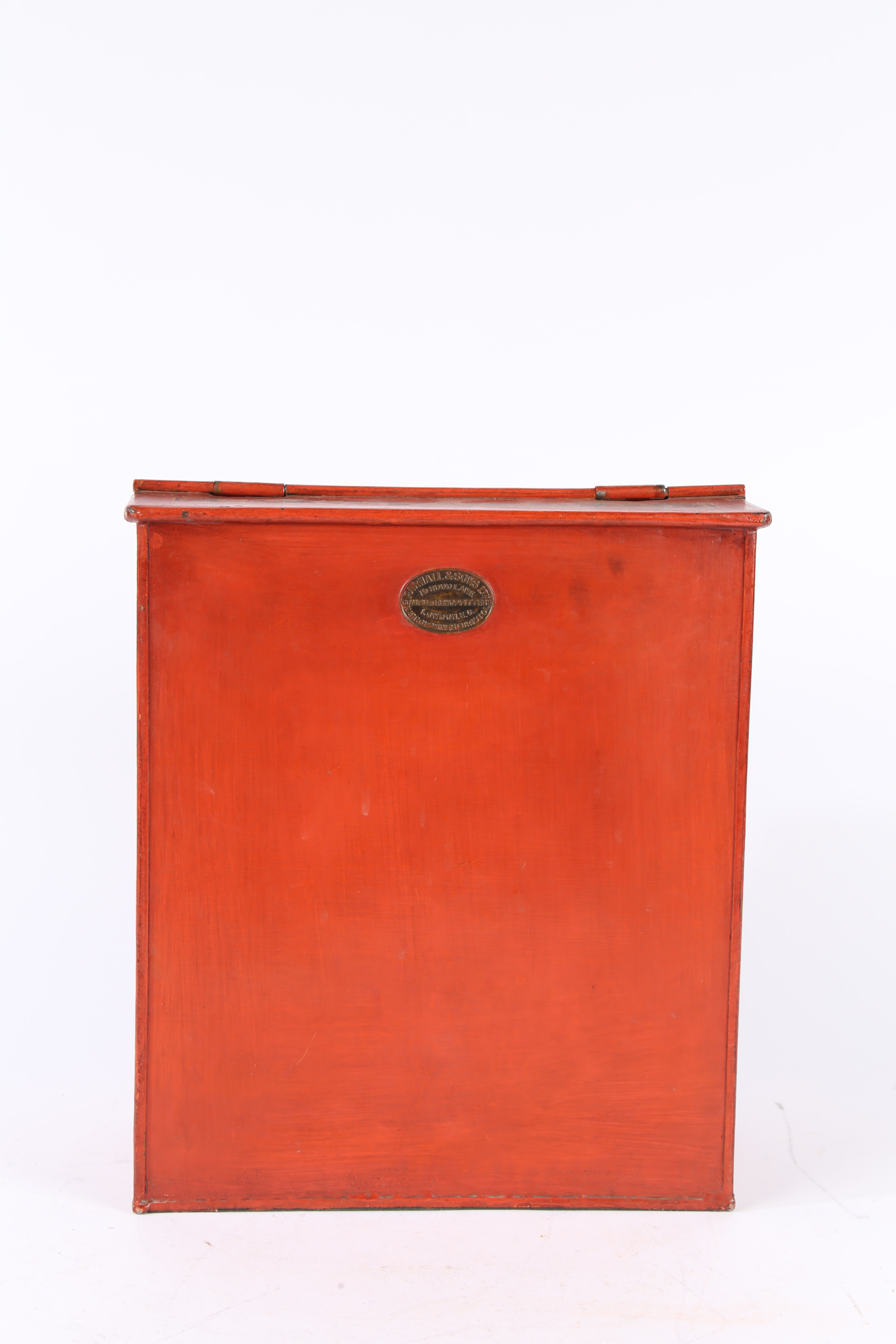 A LARGE 19TH CENTURY SHOP KEEPERS RED TOLEWARE TEA TIN. - Image 5 of 8