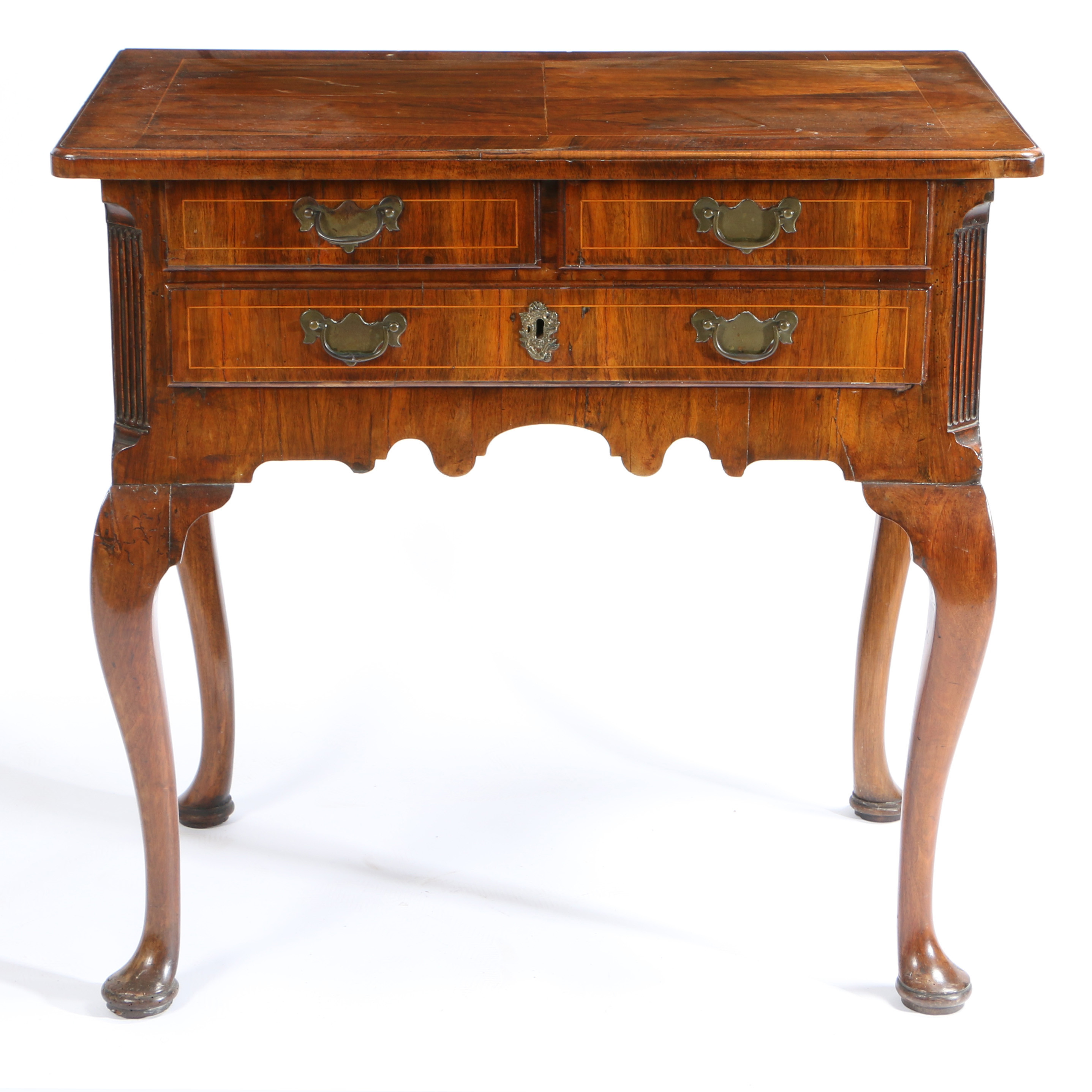 A GEORGE III WALNUT LOWBOY. - Image 2 of 2