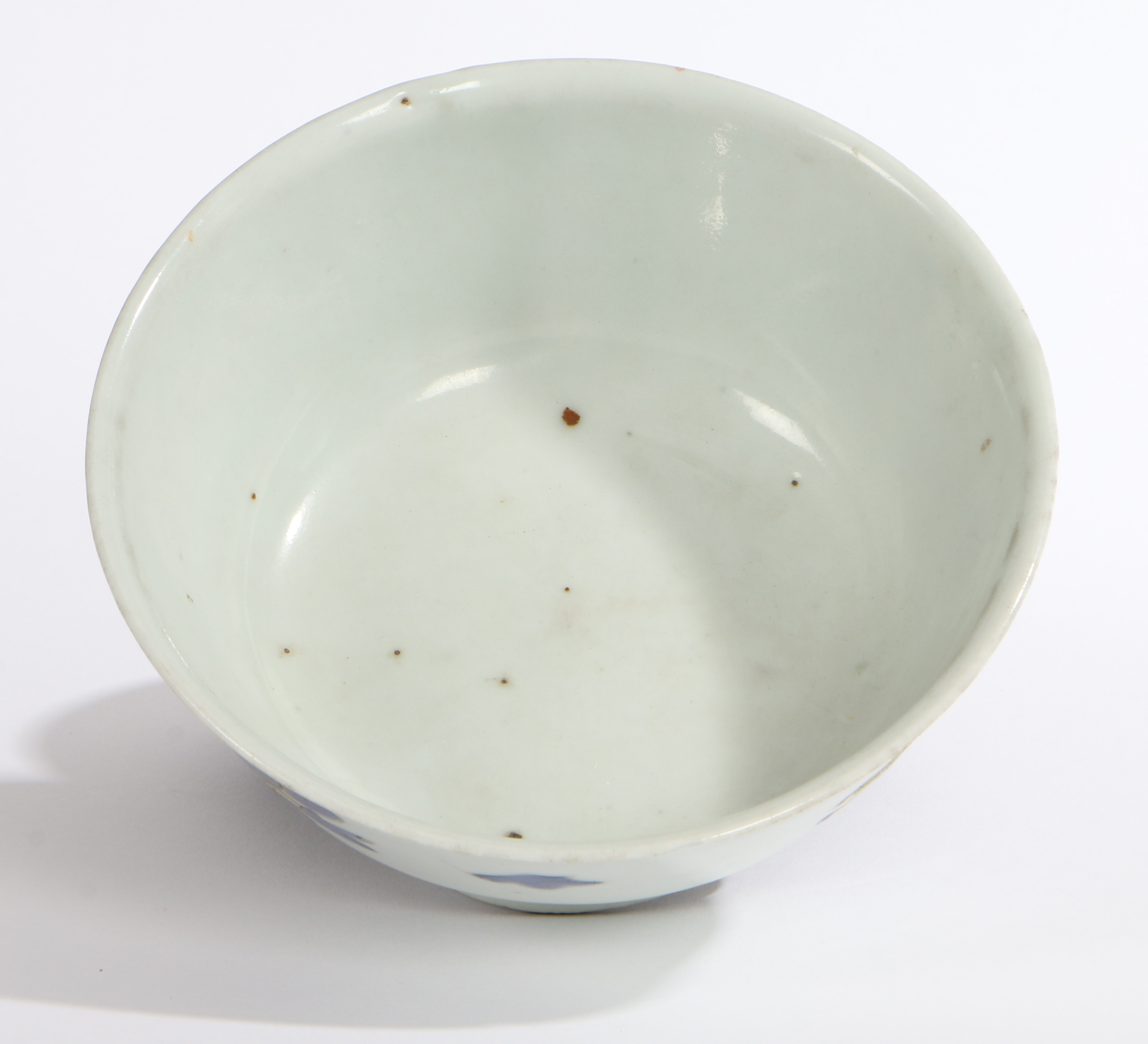 A CHINESE QING DYNASTY PORCELAIN BOWL. - Image 2 of 4