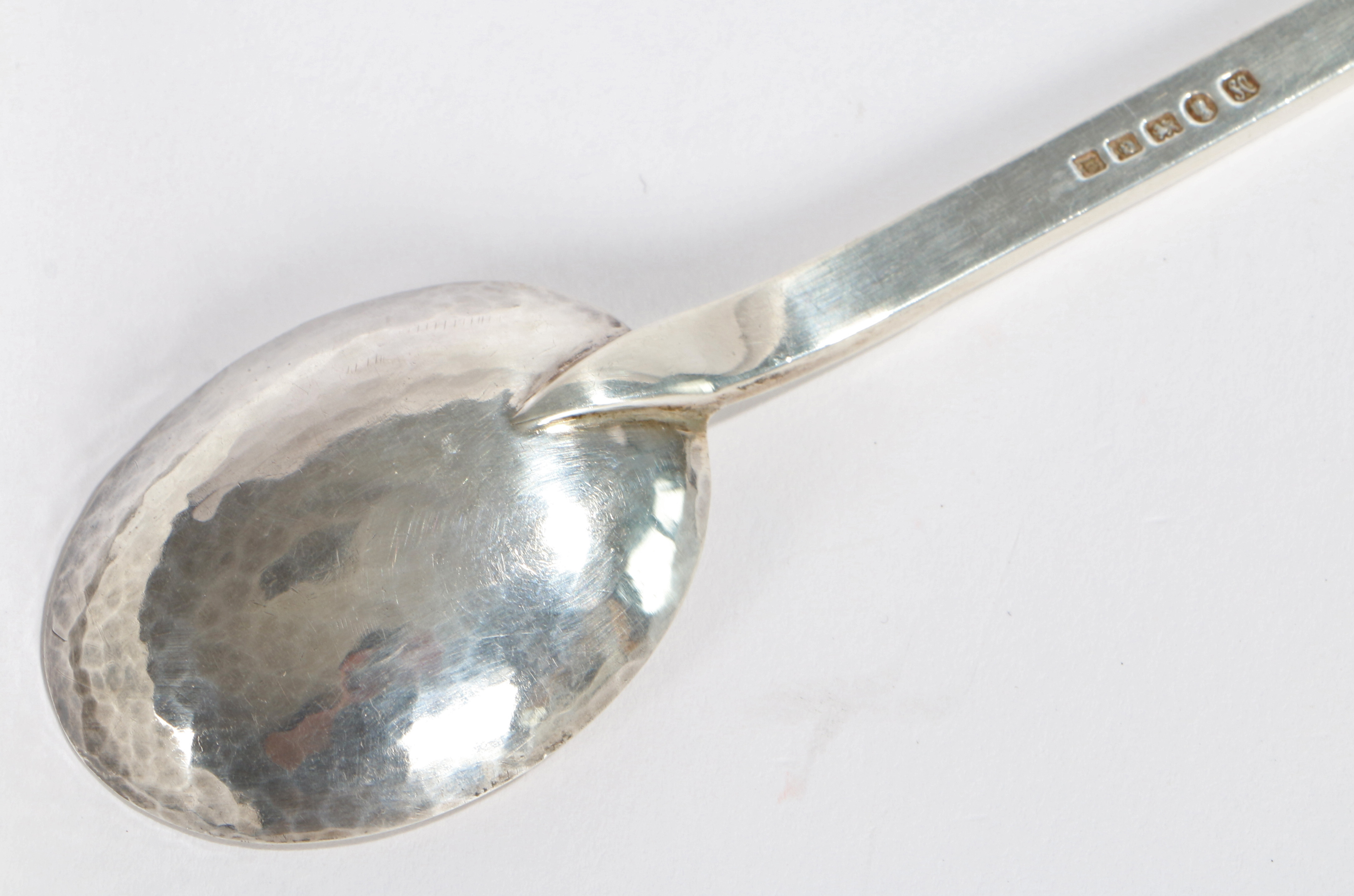 AN ARTS & CRAFTS SILVER HAMMERED LONG HANDLED SPOON. - Image 2 of 2