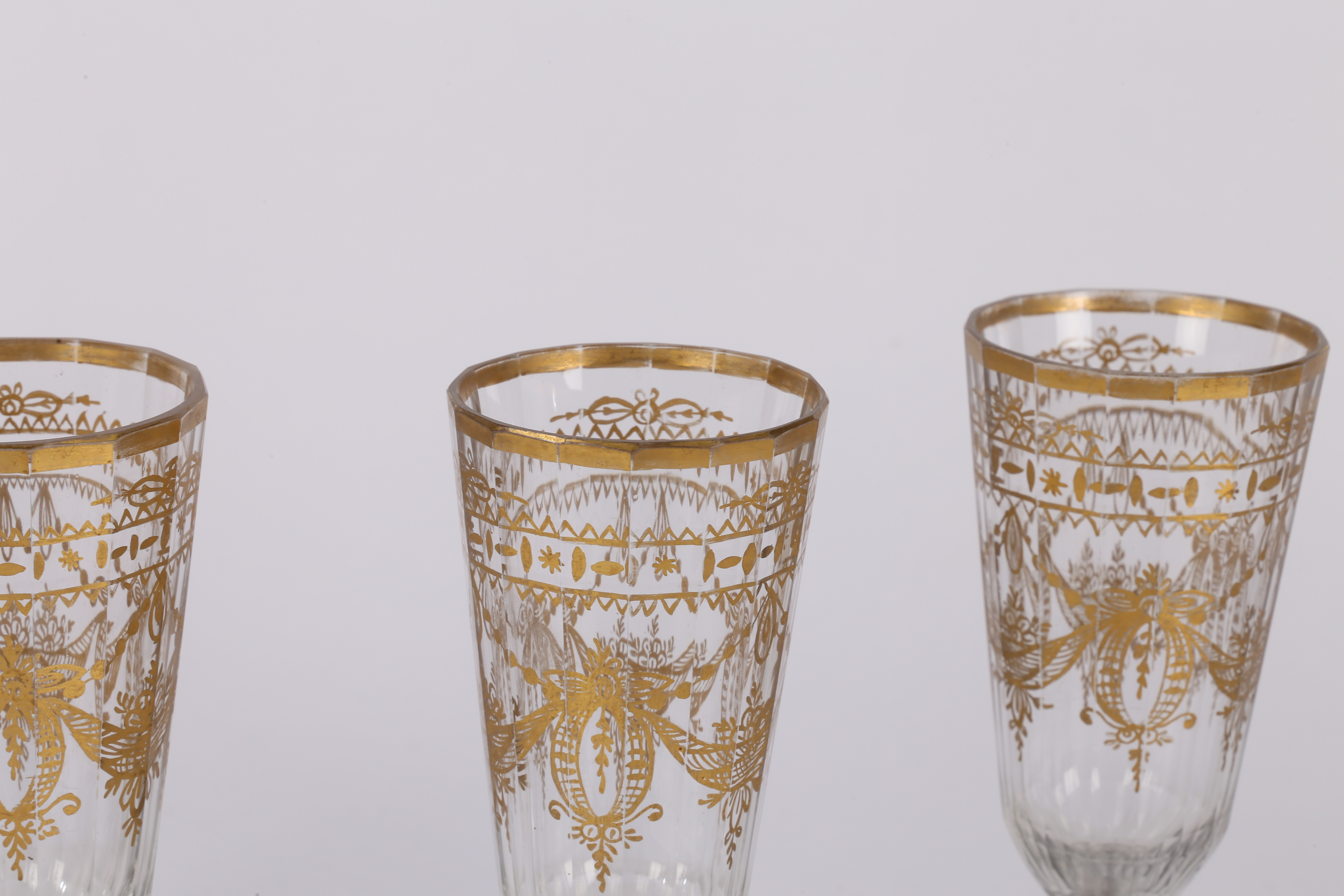 A SET OF FOUR LATE 18TH CENTURY BOHEMIAN WINE GLASSES. - Image 7 of 8