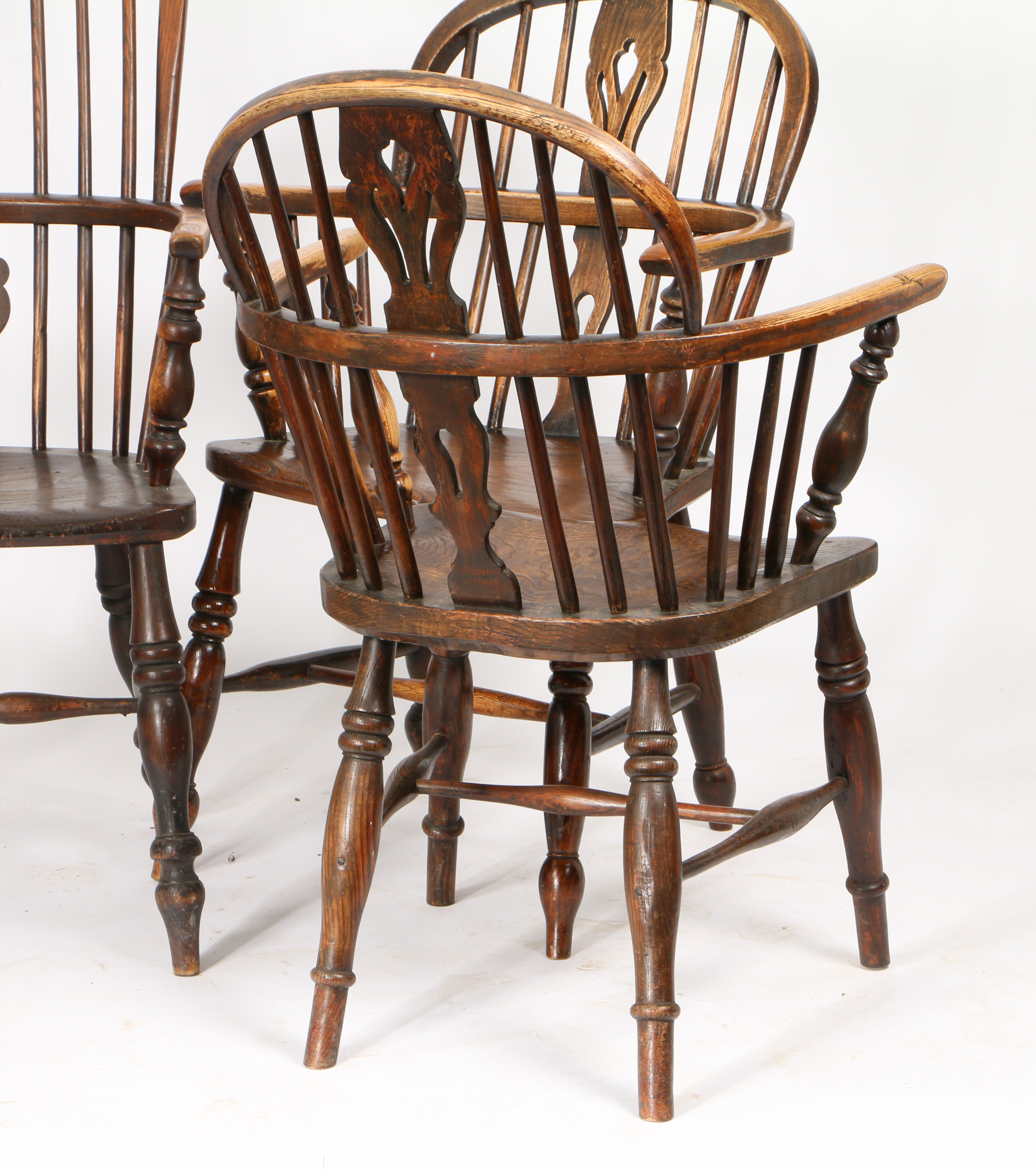 A SET OF FIVE OAK AND ELM WINDSOR ARMCHAIRS. - Image 2 of 2