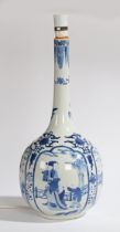 A CHINESE PORCELAIN BLUE AND WHITE BOTTLE VASE, REPUBLIC PERIOD.