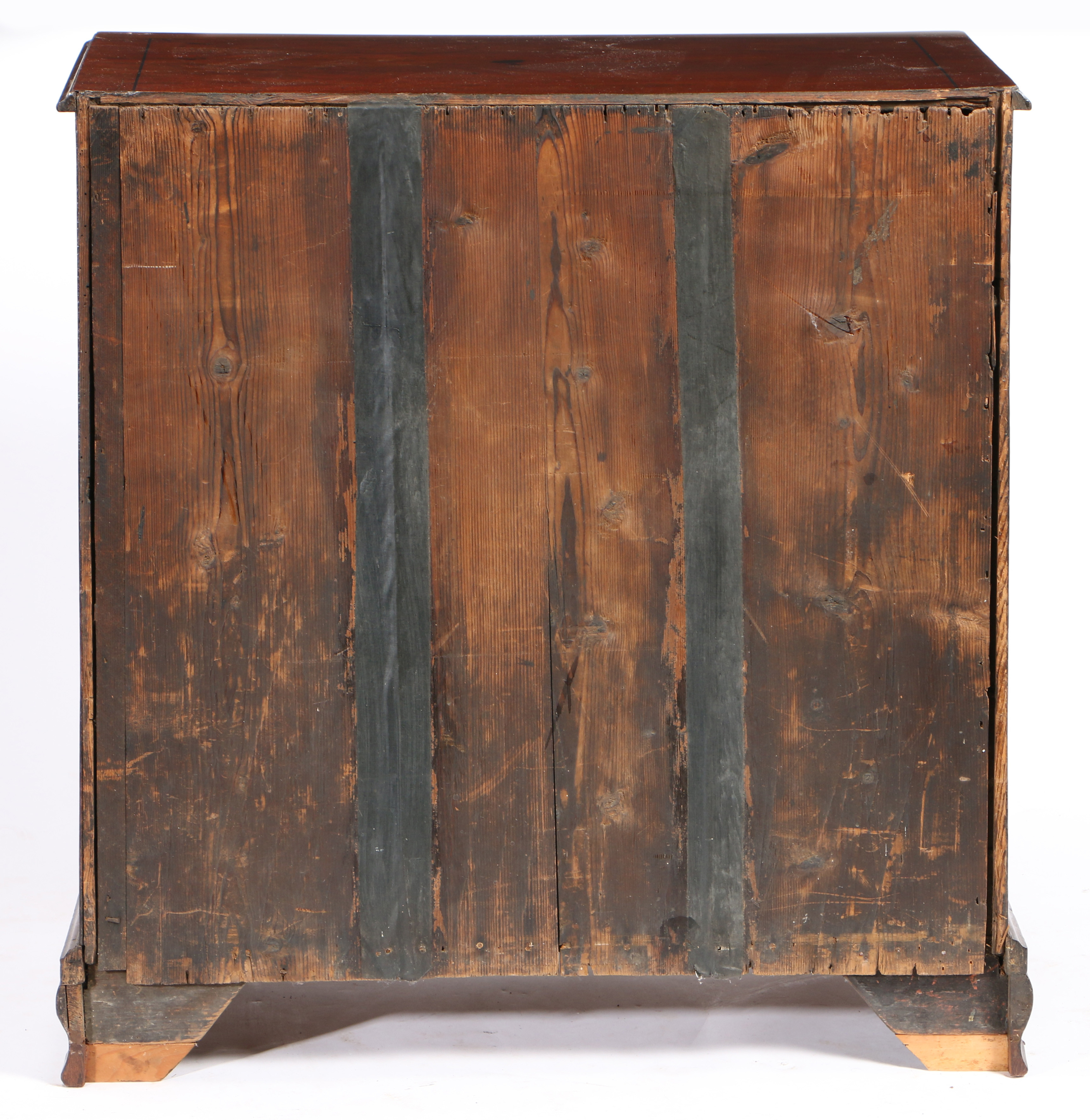 A GEORGE III MAHOGANY CHEST OF DRAWERS OF SMALL PROPORTIONS. - Image 3 of 3