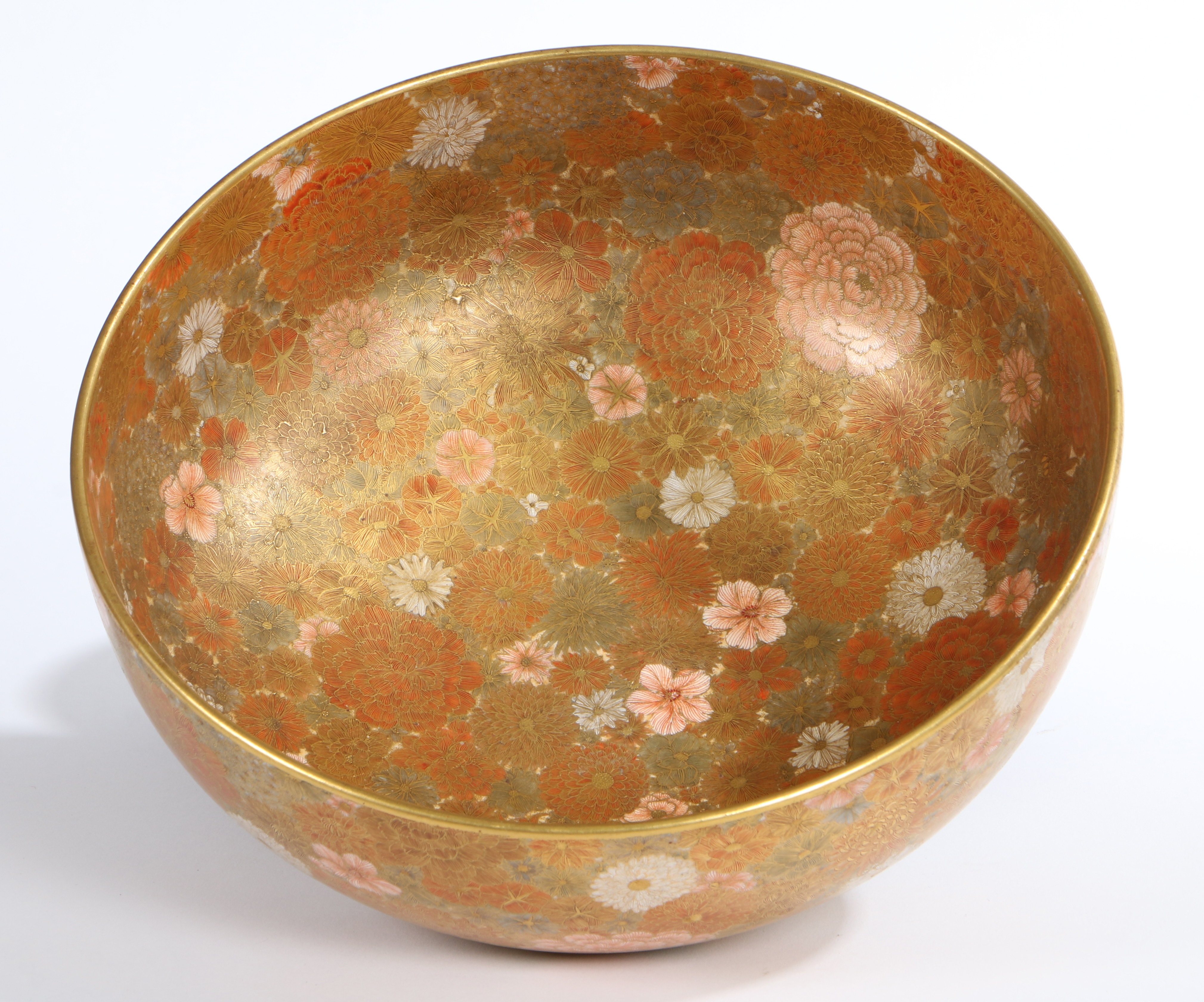 A SATSUMA JAPANESE PORCELAIN BOWL, MEIJI ERA (1868-1912), LATE 19TH/EARLY 20TH CENTURY. - Image 2 of 4