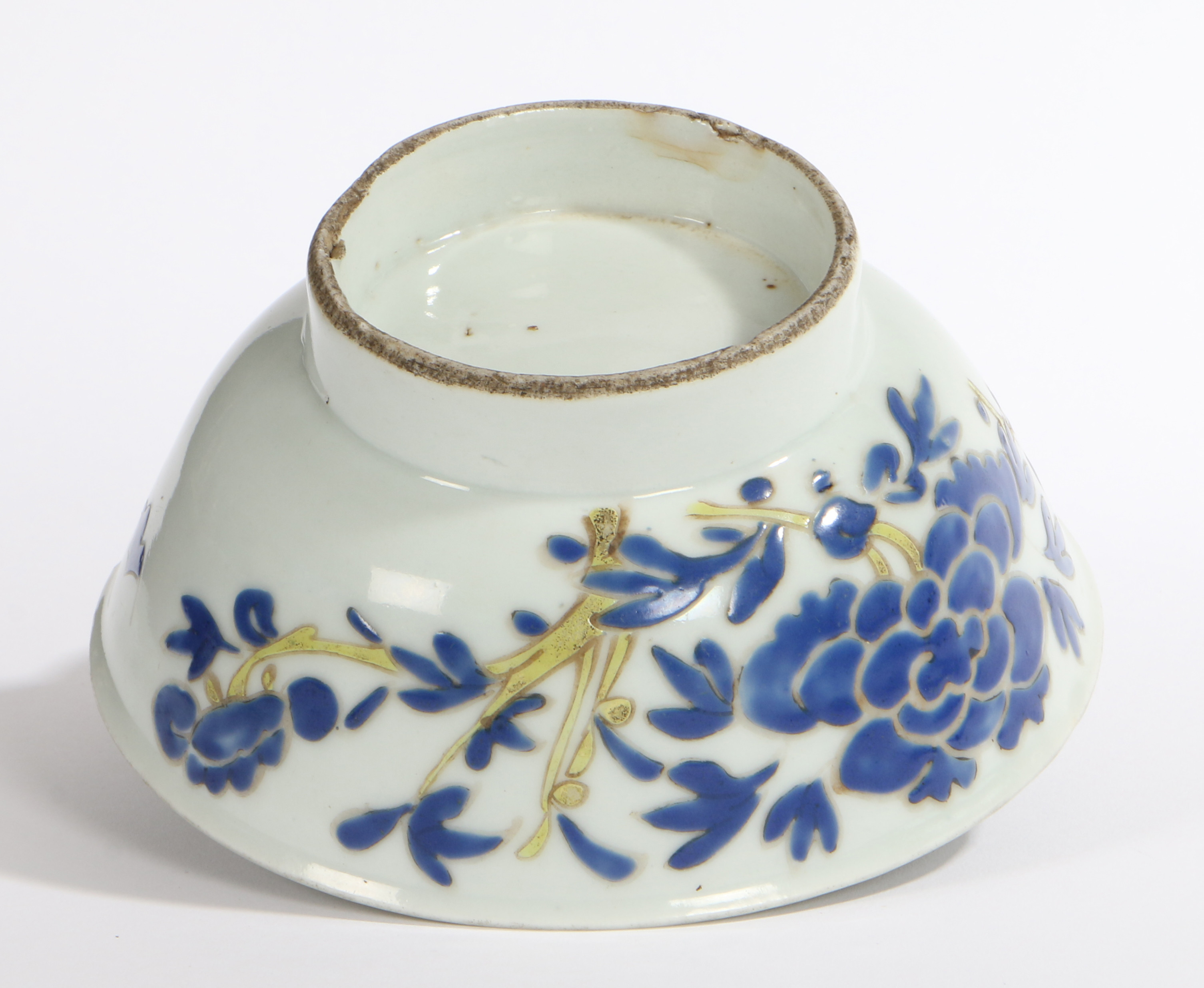 A CHINESE QING DYNASTY PORCELAIN BOWL. - Image 4 of 4