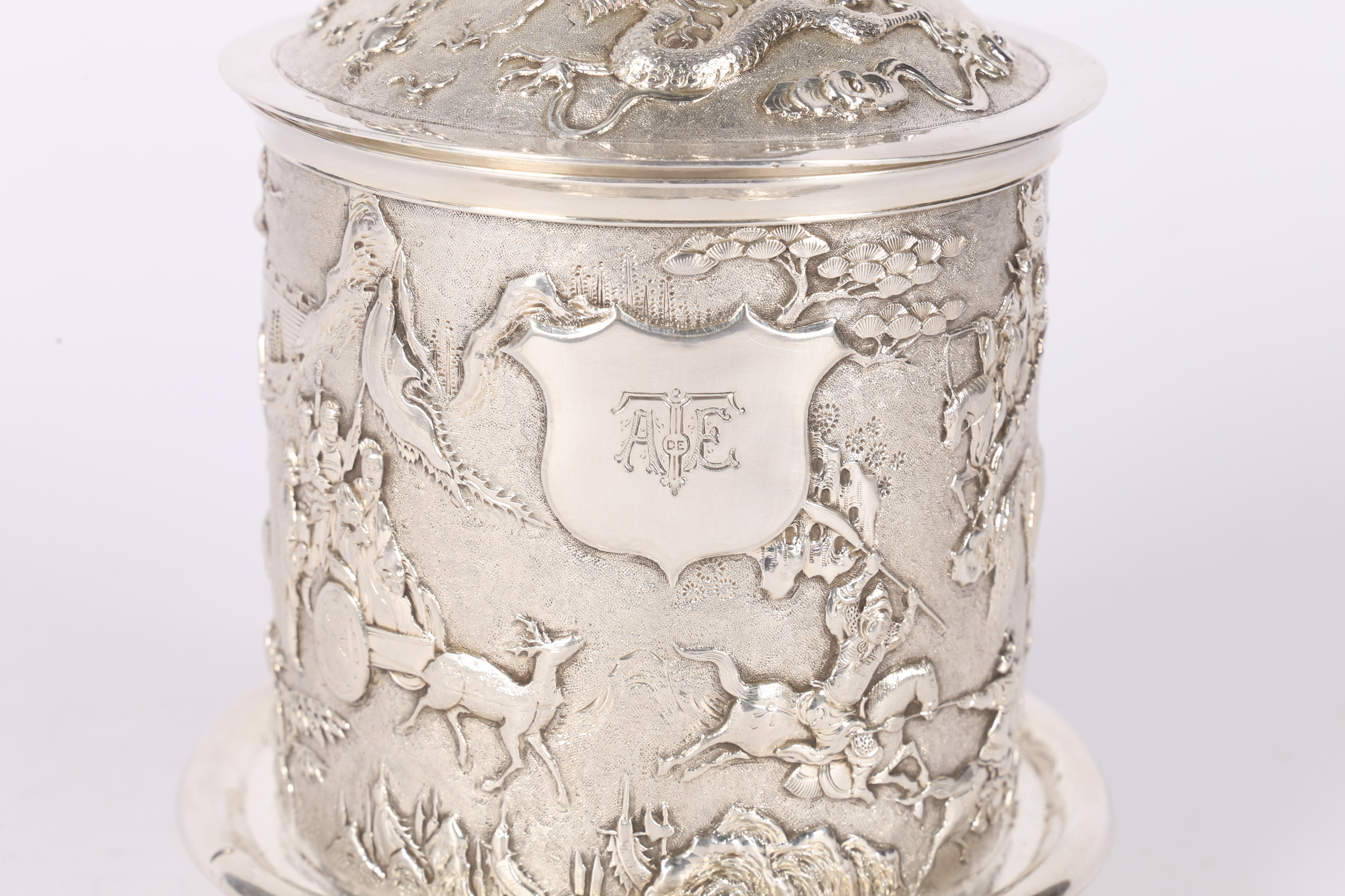 A LARGE AND GOOD CHINESE WHITE METAL TEA CANISTER. - Image 2 of 10