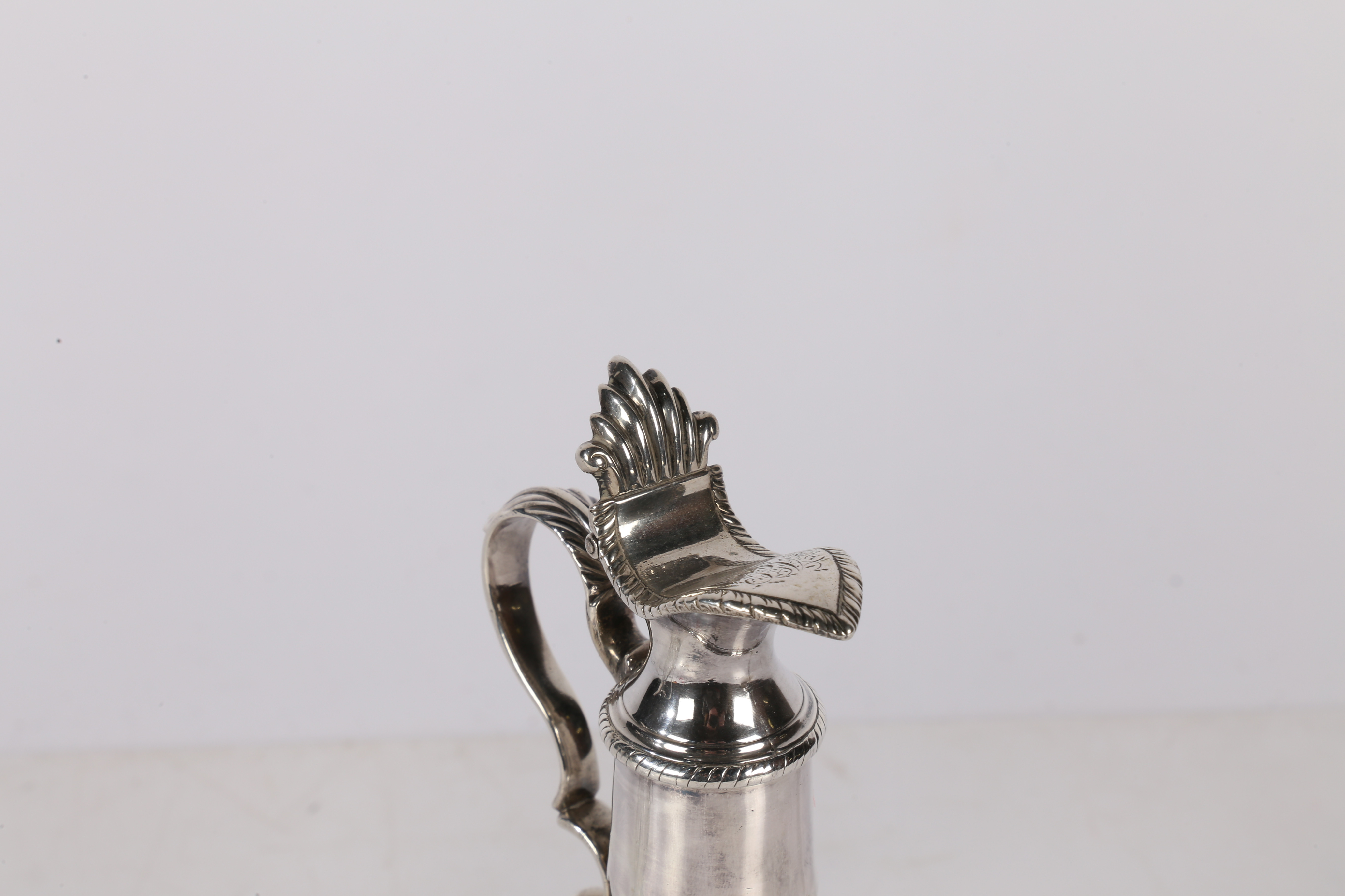 TWO EARLY 19TH CENTURY SILVER MOUNTED CRUET BOTTLES. - Image 8 of 8