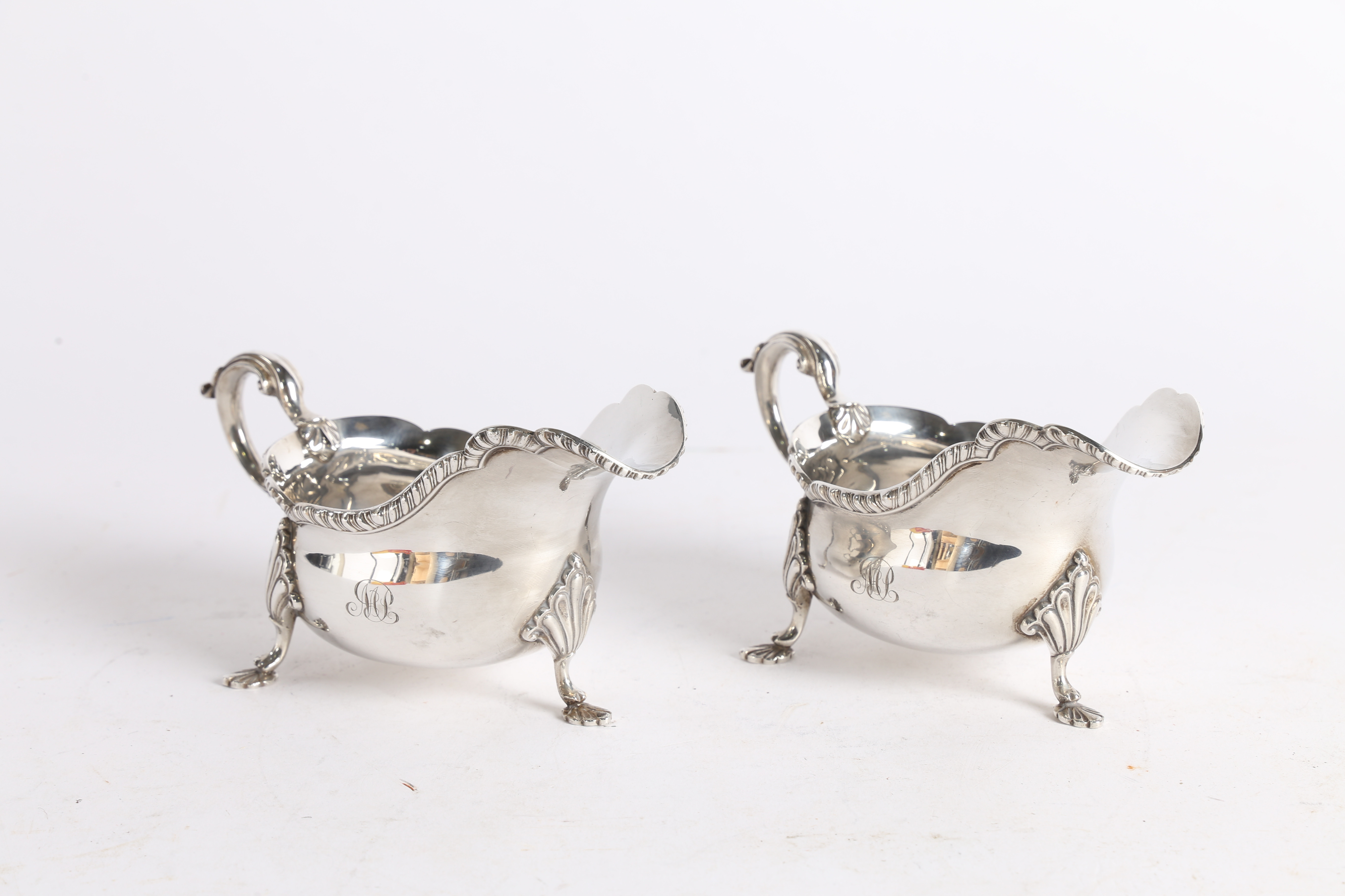 A PAIR OF GEORGE V SILVER SAUCE BOATS. - Image 7 of 8