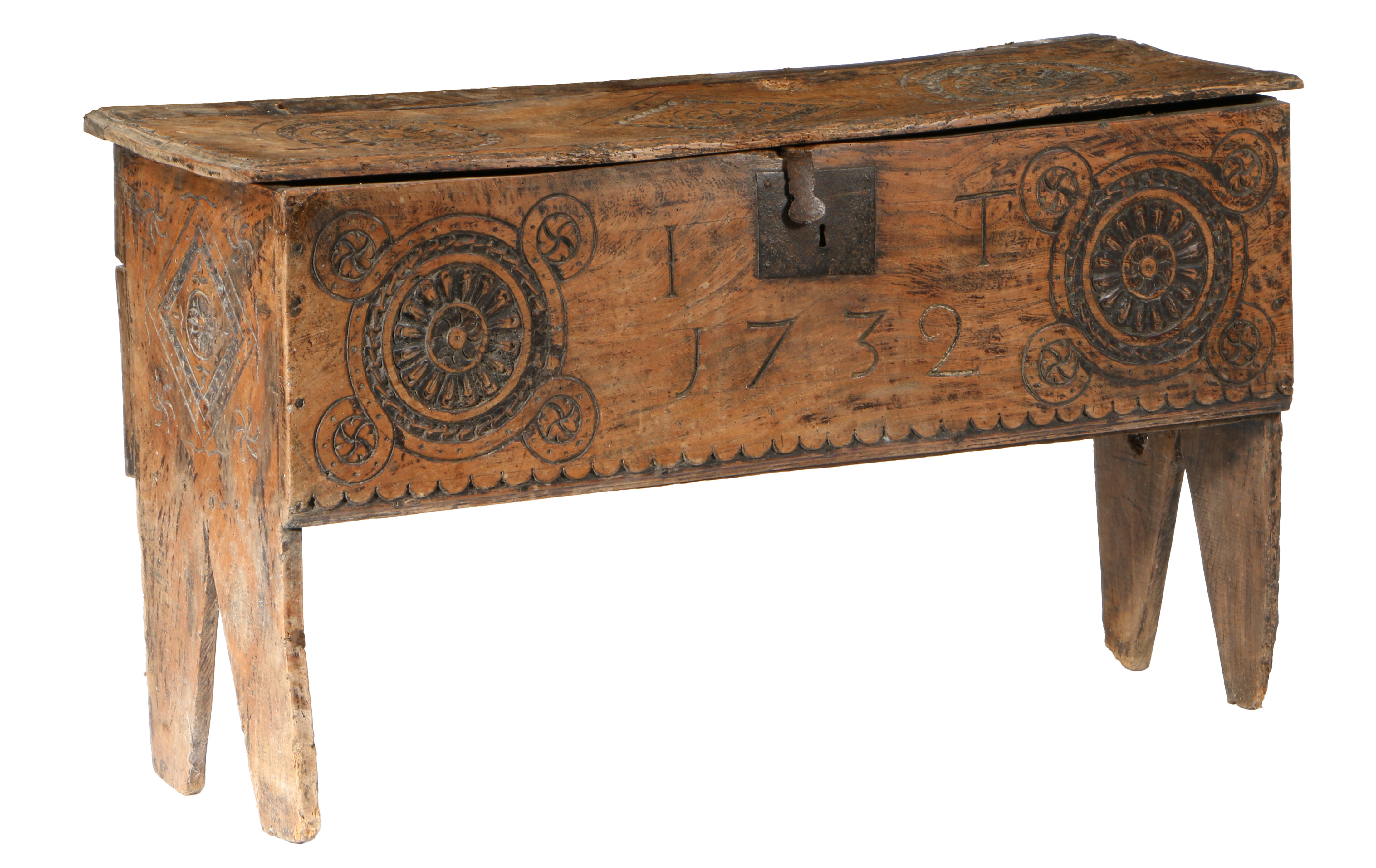 A LATE 17TH CENTURY OAK BOARDED COFFER. - Image 2 of 3