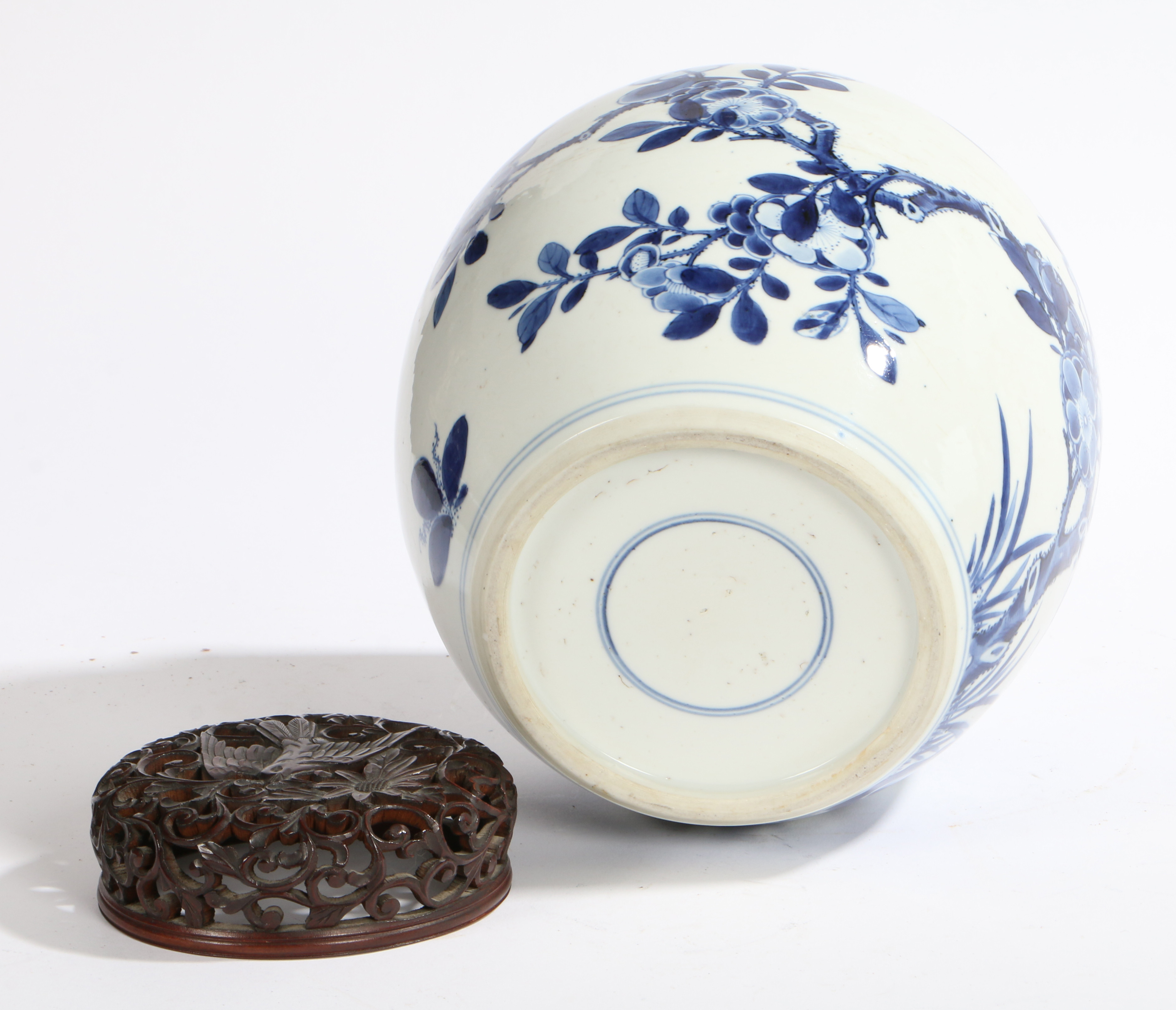 A CHINESE PORCELAIN BLUE & WHITE GINGER JAR, KANGXI. - Image 2 of 5