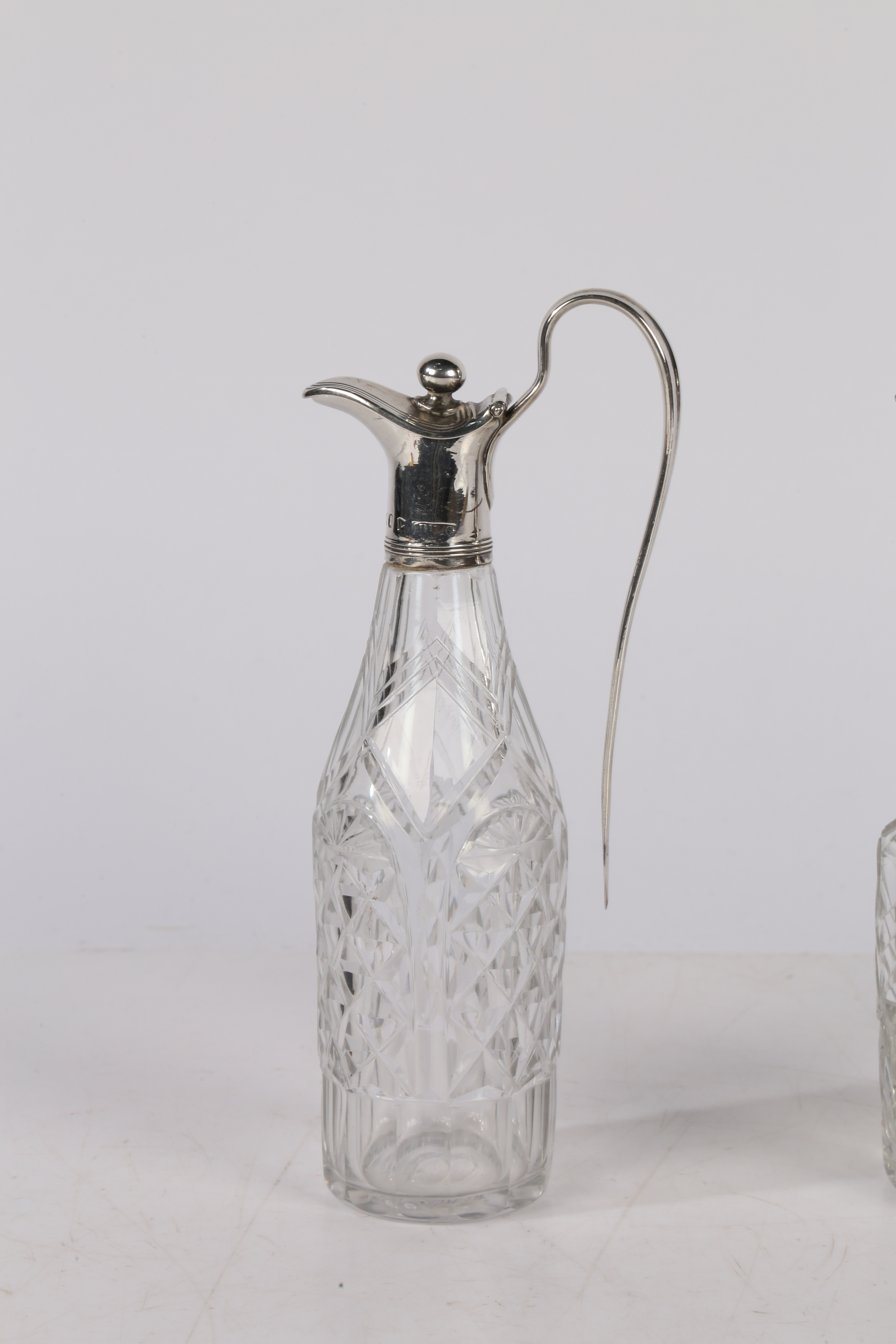 TWO EARLY 19TH CENTURY SILVER MOUNTED CRUET BOTTLES. - Image 2 of 8