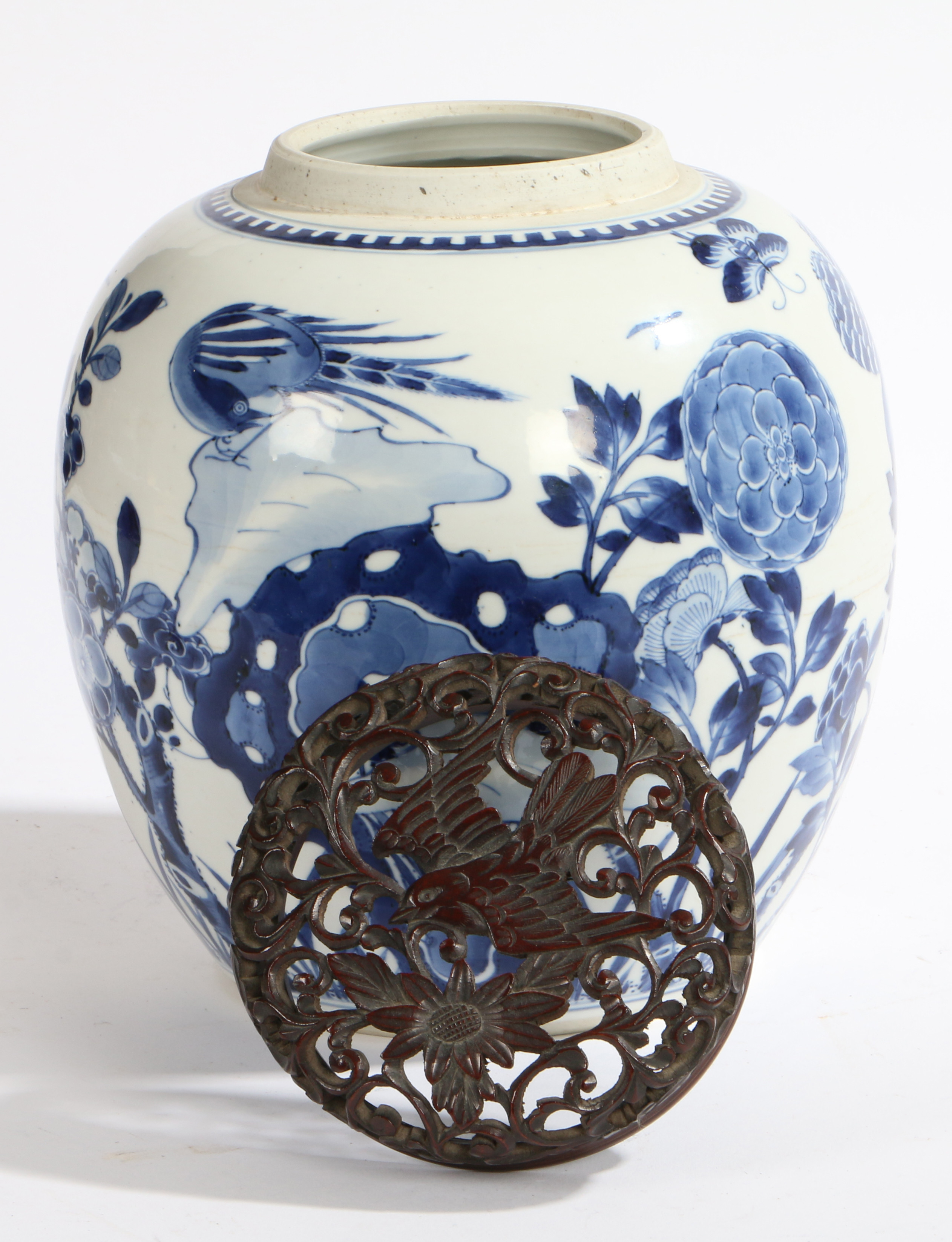 A CHINESE PORCELAIN BLUE & WHITE GINGER JAR, KANGXI. - Image 3 of 5