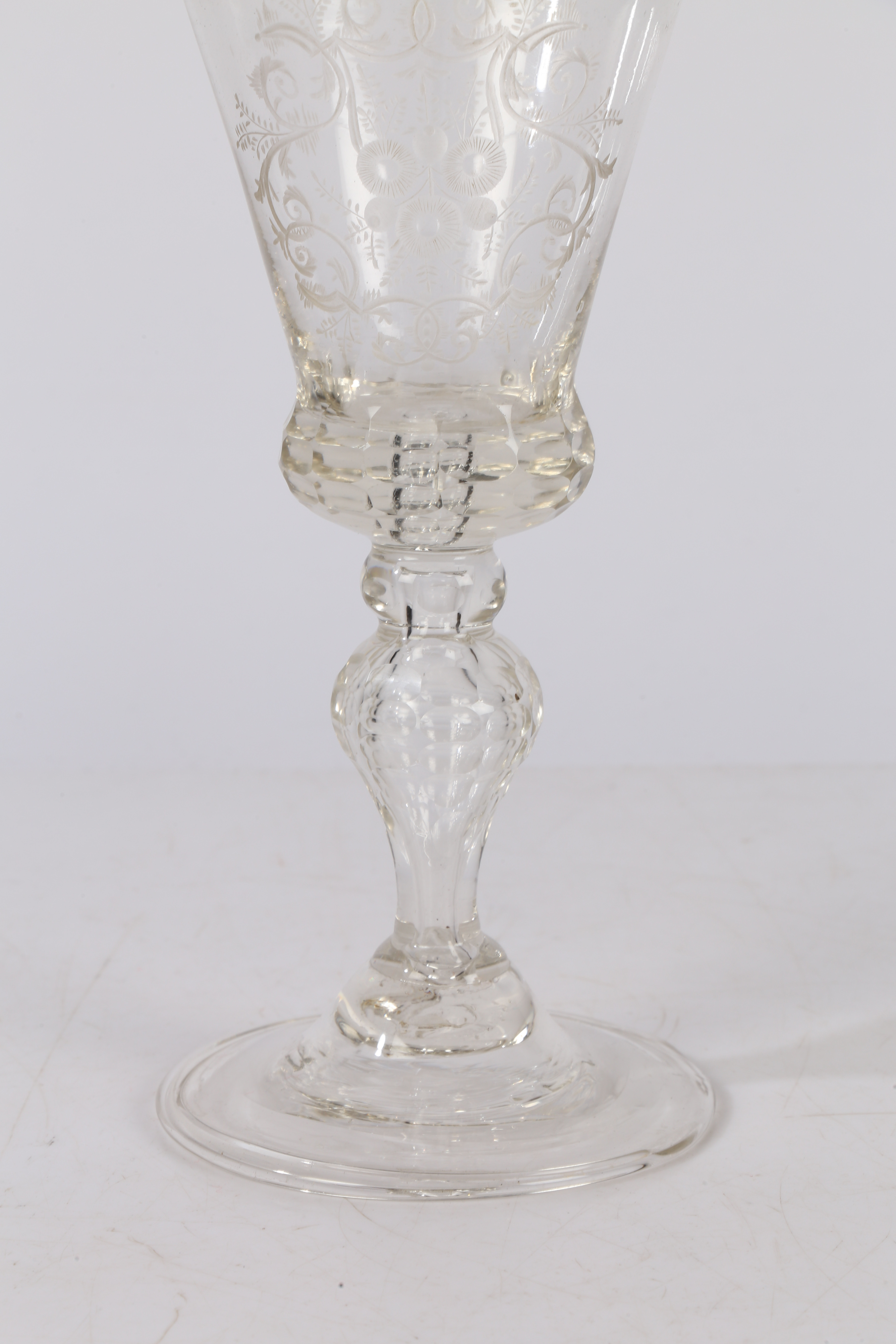 AN EARLY TO MID 18TH CENTURY BOHEMIAN GOBLET OF LARGE FORM. - Image 2 of 4