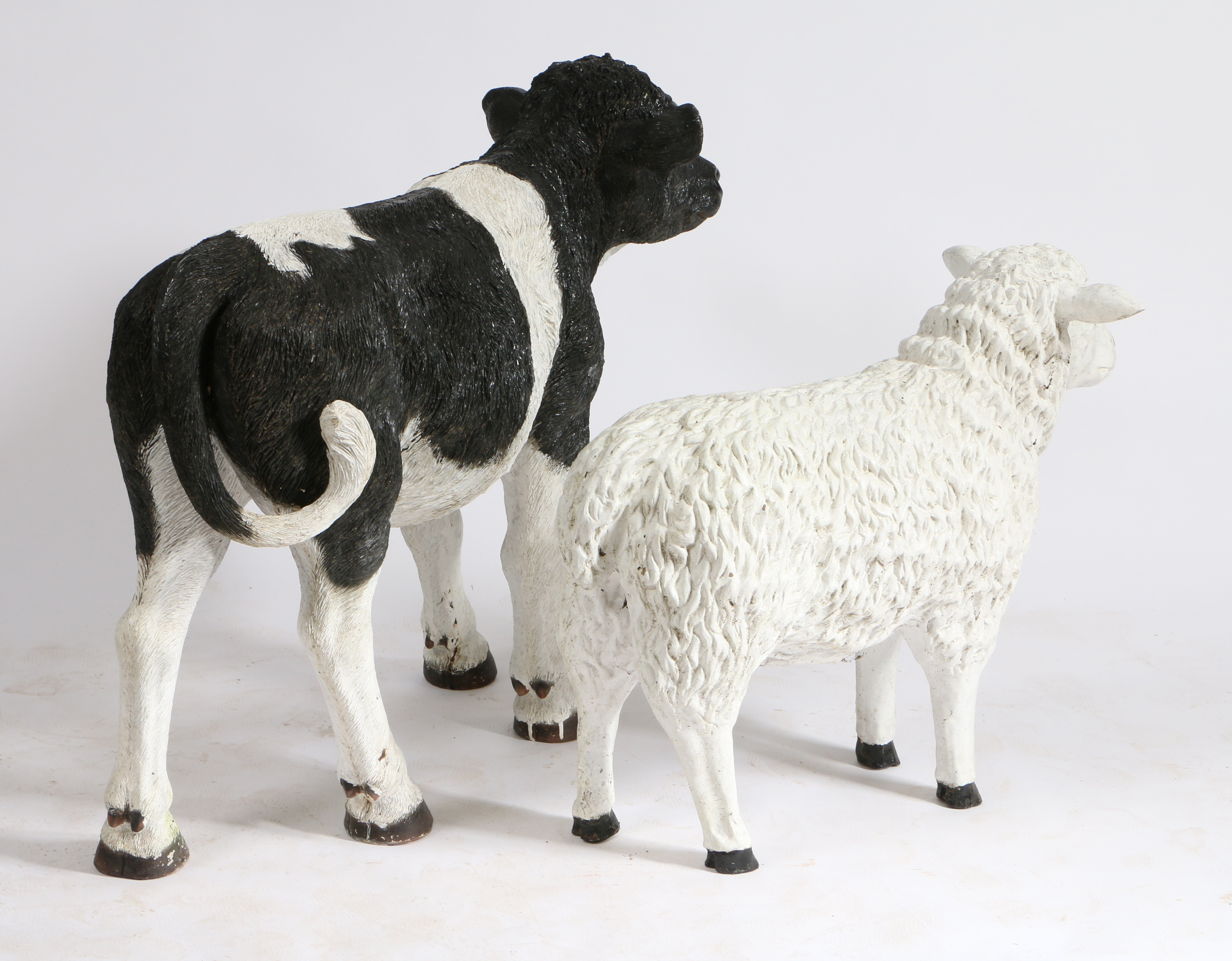A LIFE SIZE RESIN CALF GARDEN ORNAMENT TOGETHER WITH A LAMB. - Image 2 of 2