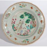 A CHINESE FAMILLE ROSE PORCELAIN DISH.