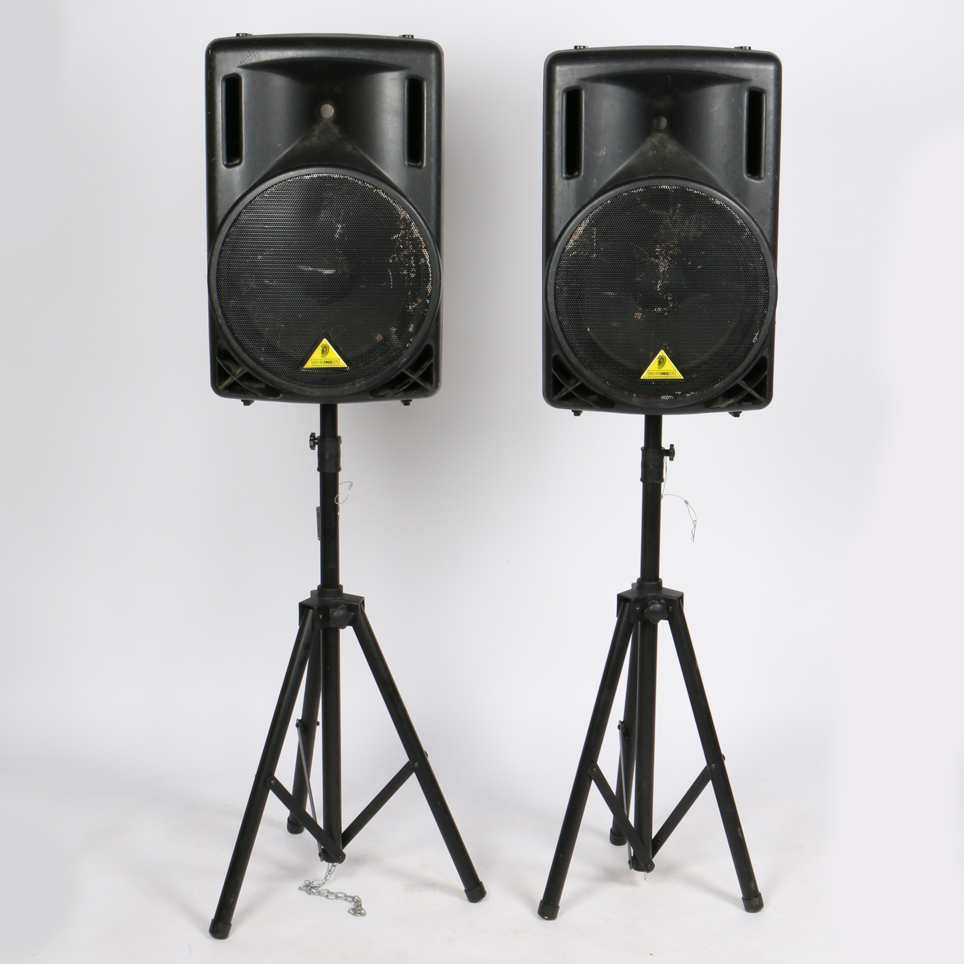 BEHRINGER B215XL PA SPEAKERS.